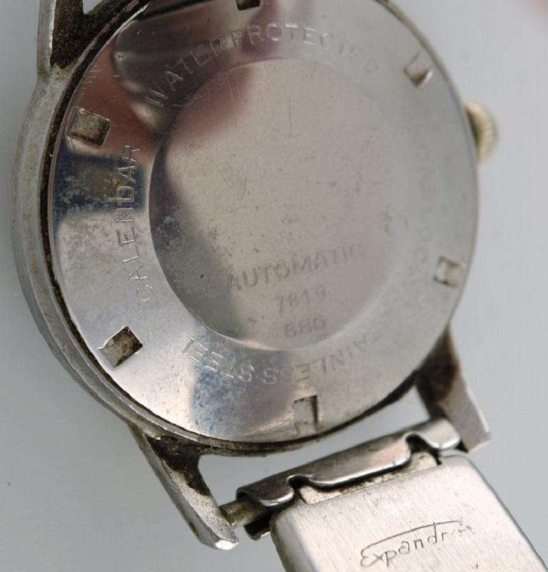 Modern Corona Wristwatch with Manual Winding, Mid-20th Century For Sale