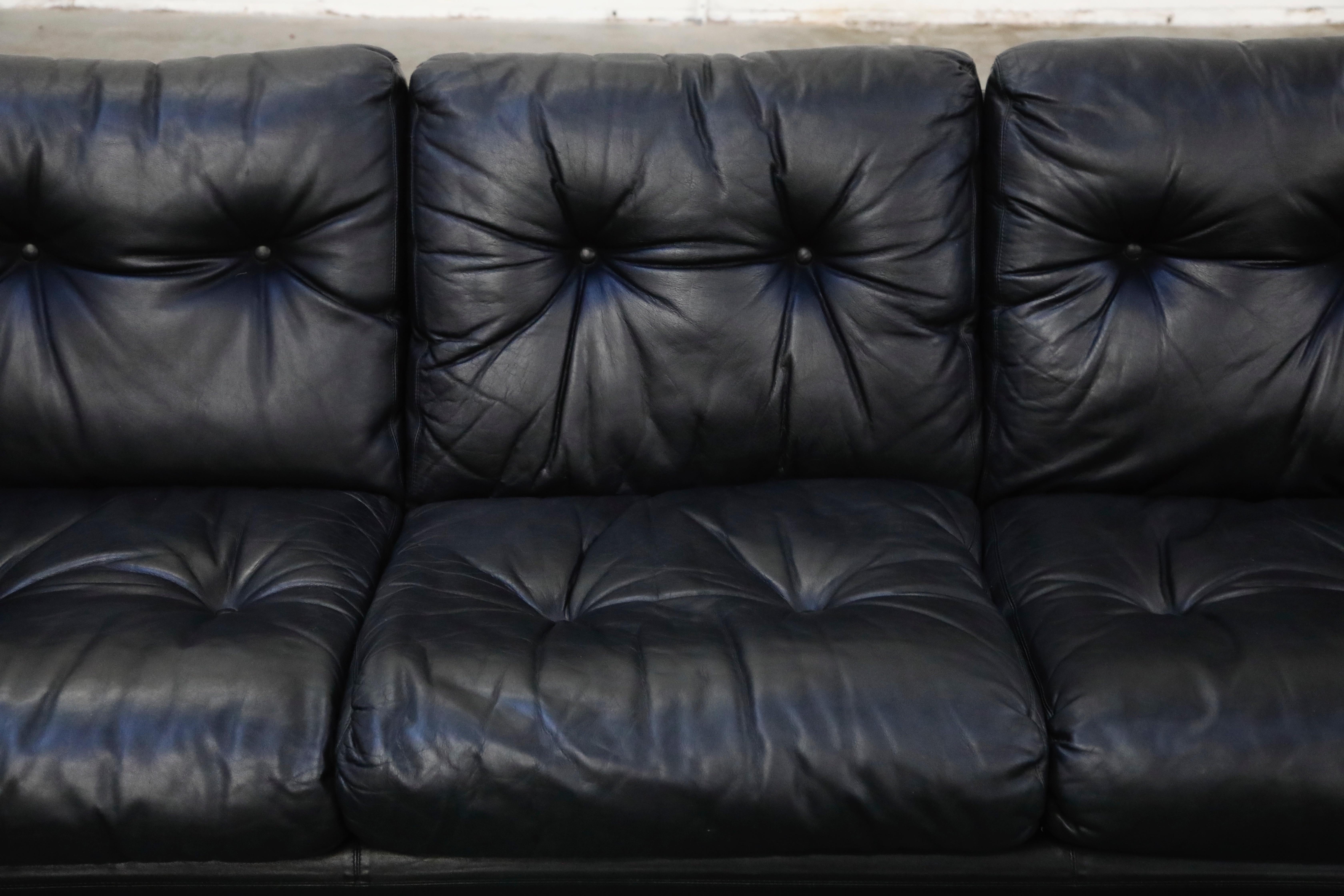 Coronado Sofa in Black Leather by Afra & Tobia Scarpa for B&B Italia, circa 1980 3
