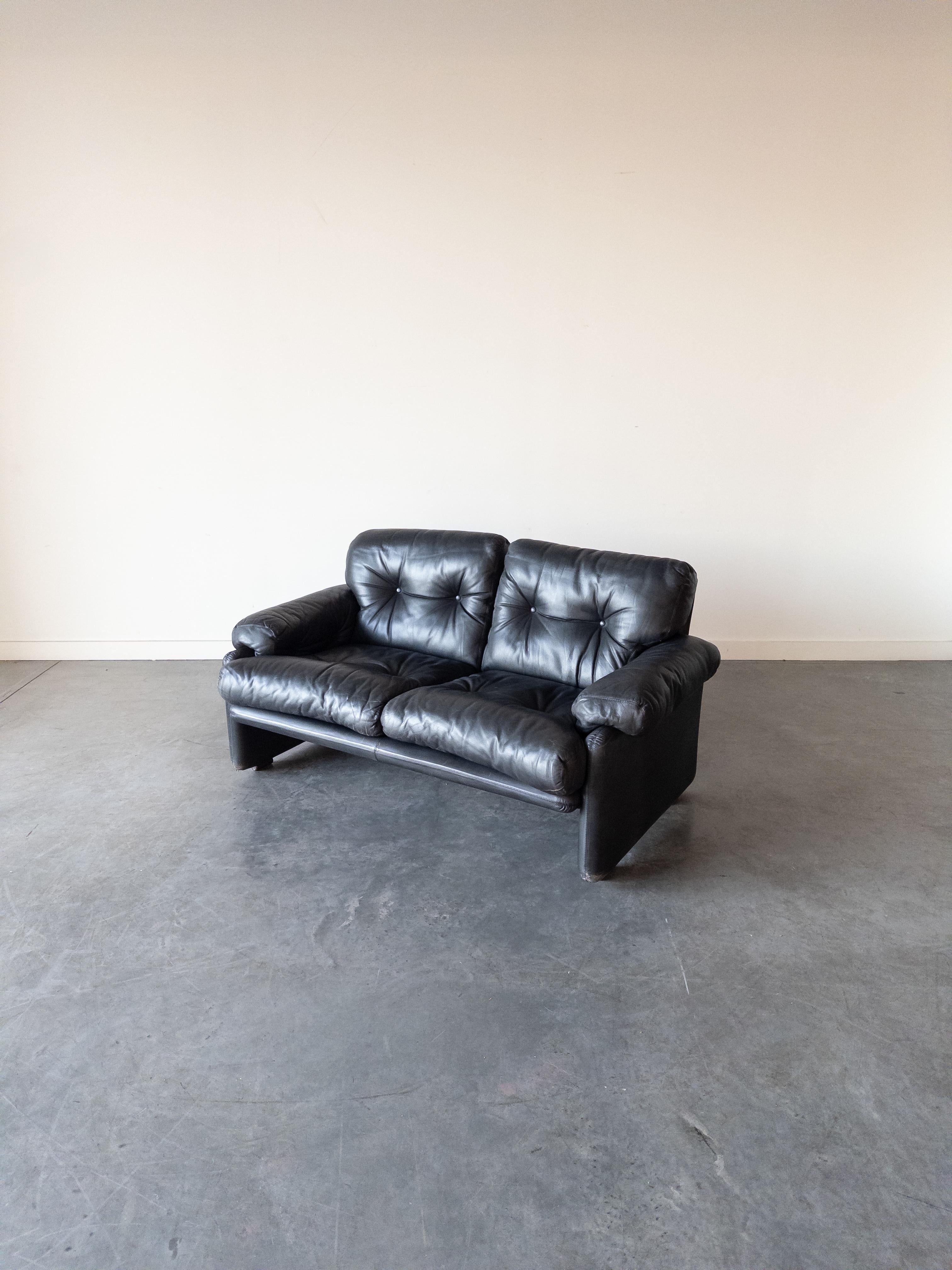 Coronado Sofa in Black Leather by Tobia & Afra Scarpa for B&B Italia In Good Condition For Sale In New York, NY