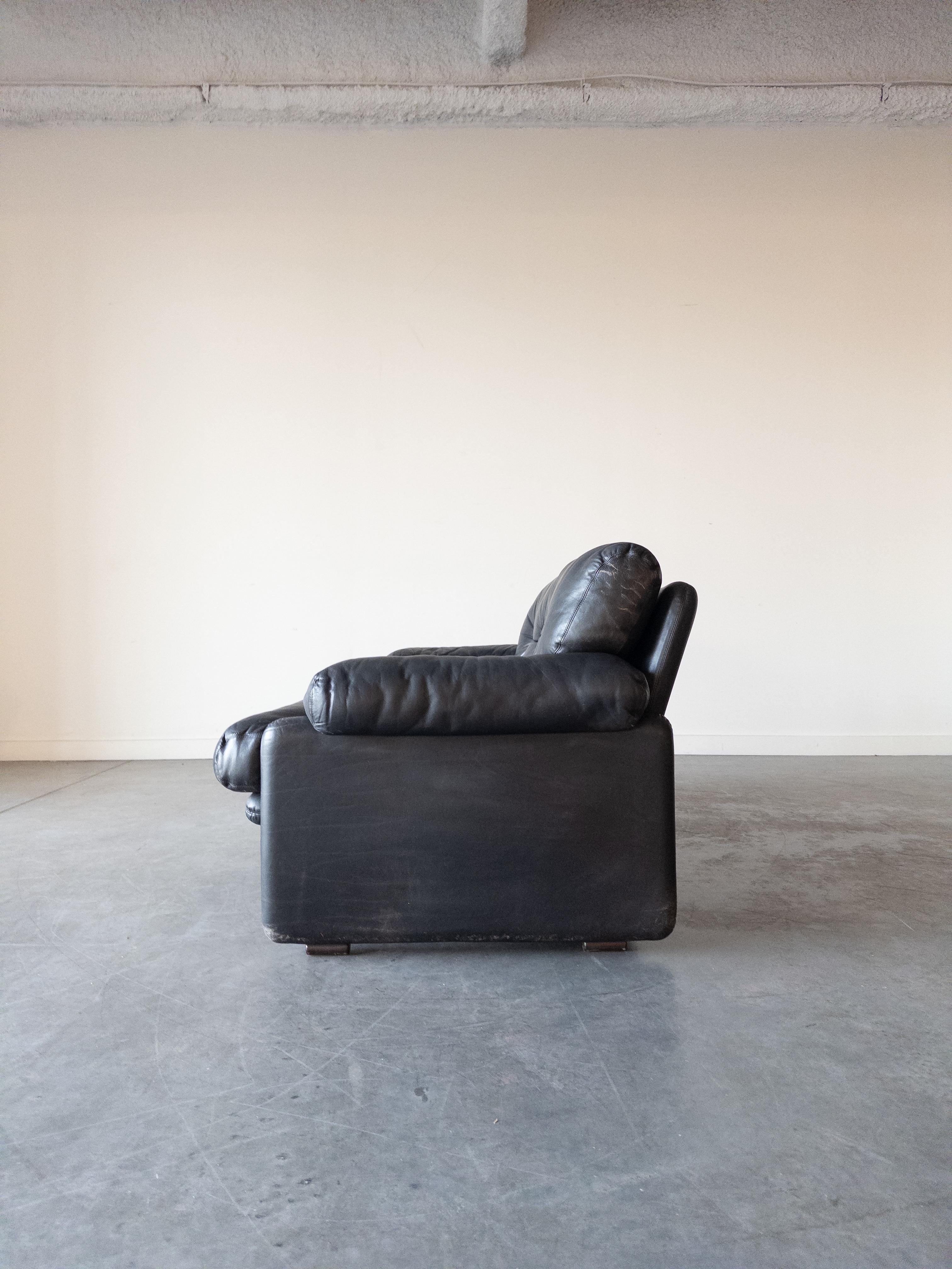 Coronado Sofa in Black Leather by Tobia & Afra Scarpa for B&B Italia For Sale 1
