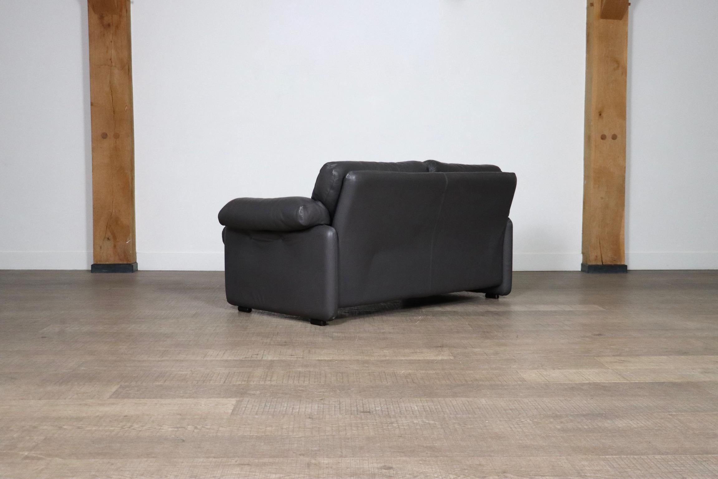 Coronado Sofa In Leather By Tobia Scarpa For B&B Italia, 1980s For Sale 7