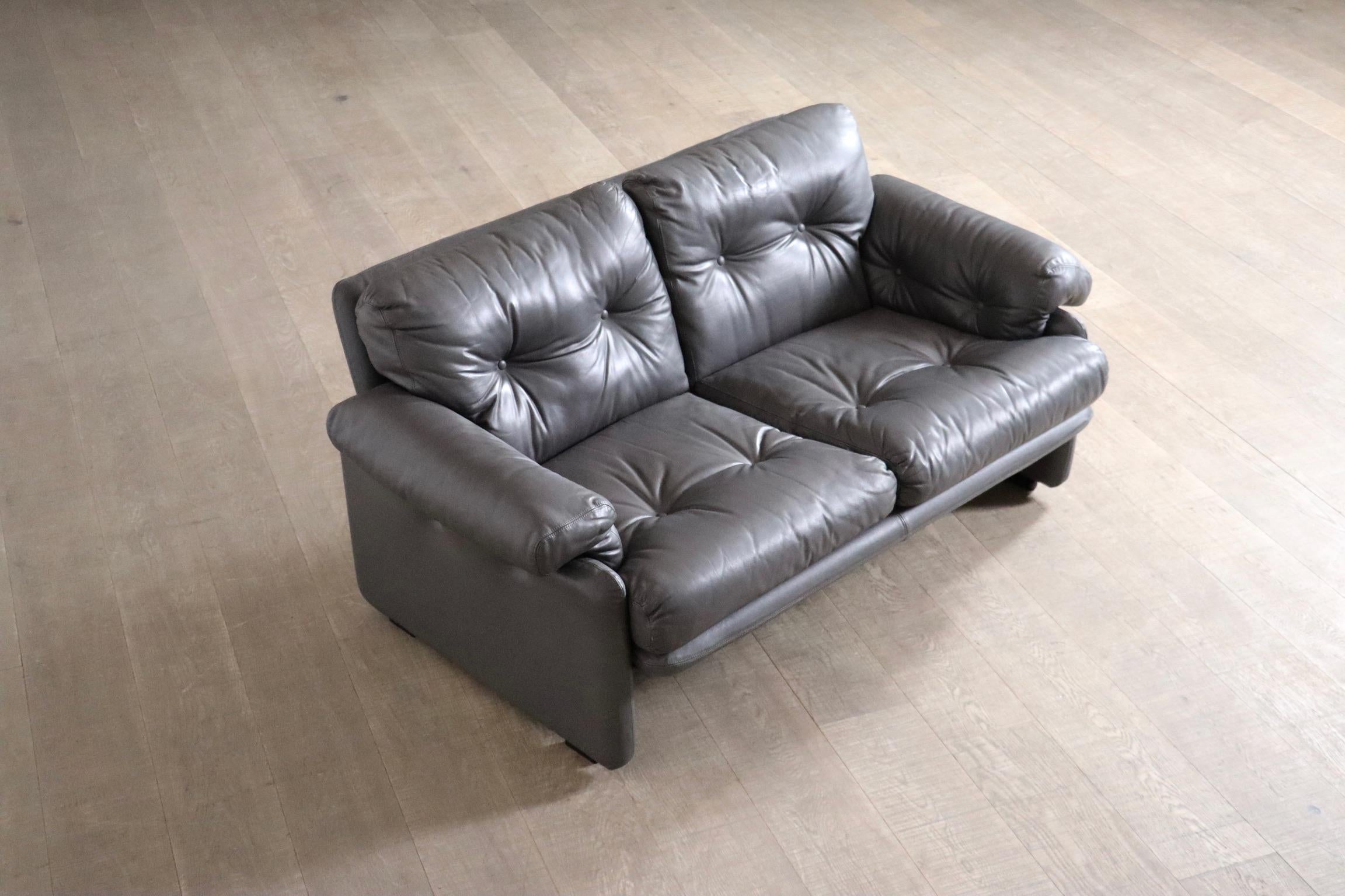 Coronado Sofa In Leather By Tobia Scarpa For B&B Italia, 1980s In Good Condition For Sale In ABCOUDE, UT