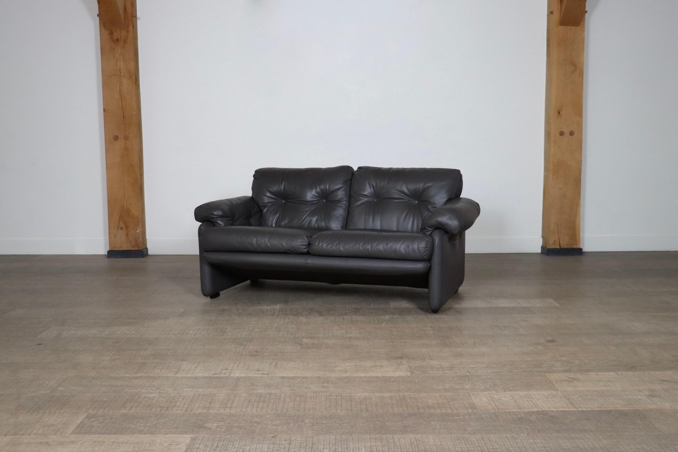 Coronado Sofa In Leather By Tobia Scarpa For B&B Italia, 1980s For Sale 1