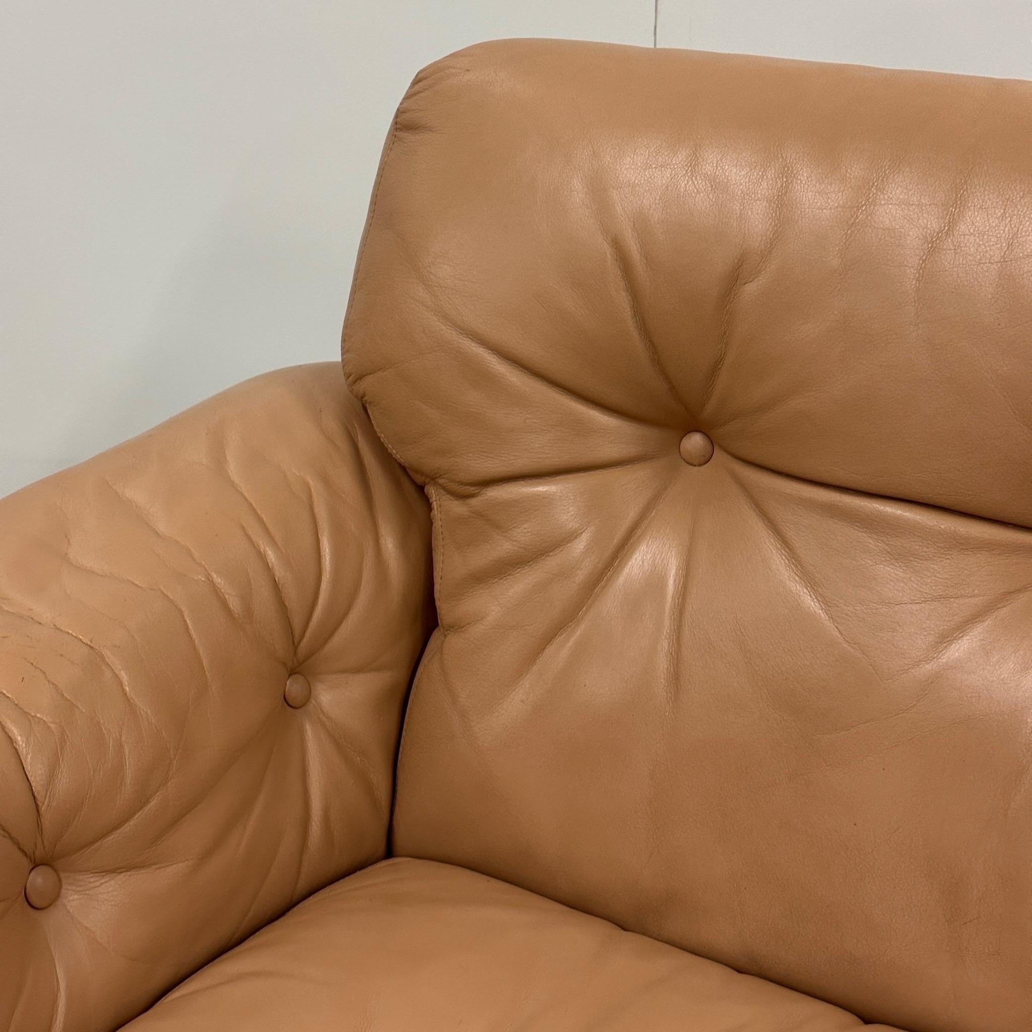 Late 20th Century Coronado Sofa in Leather by Tobia Scarpa for B&B Italia