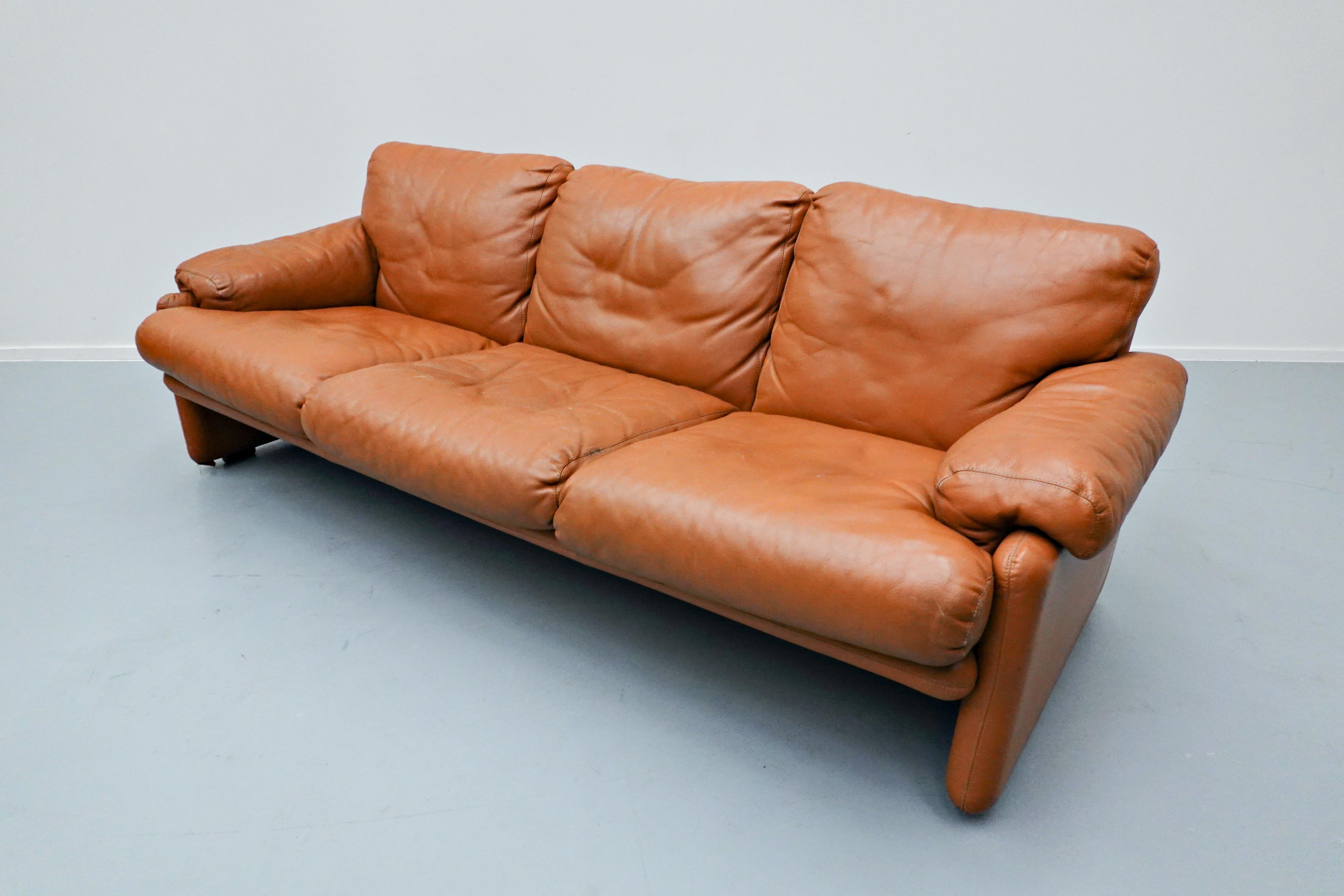 Coronado Three-Seat Sofa by Tobia Scarpa for B&B Italia, 1960s In Good Condition In Brussels, BE