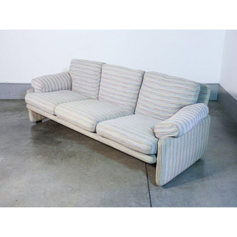 Coronado three-seater sofa,
design Tobia SCARPA for B&B Italia

Origin
Italy

Period
60's

Designer
Tobia SCARPA (Venice, 1 January 1935) is an Italian architect and designer. He has worked for most of his career alongside his wife Afra