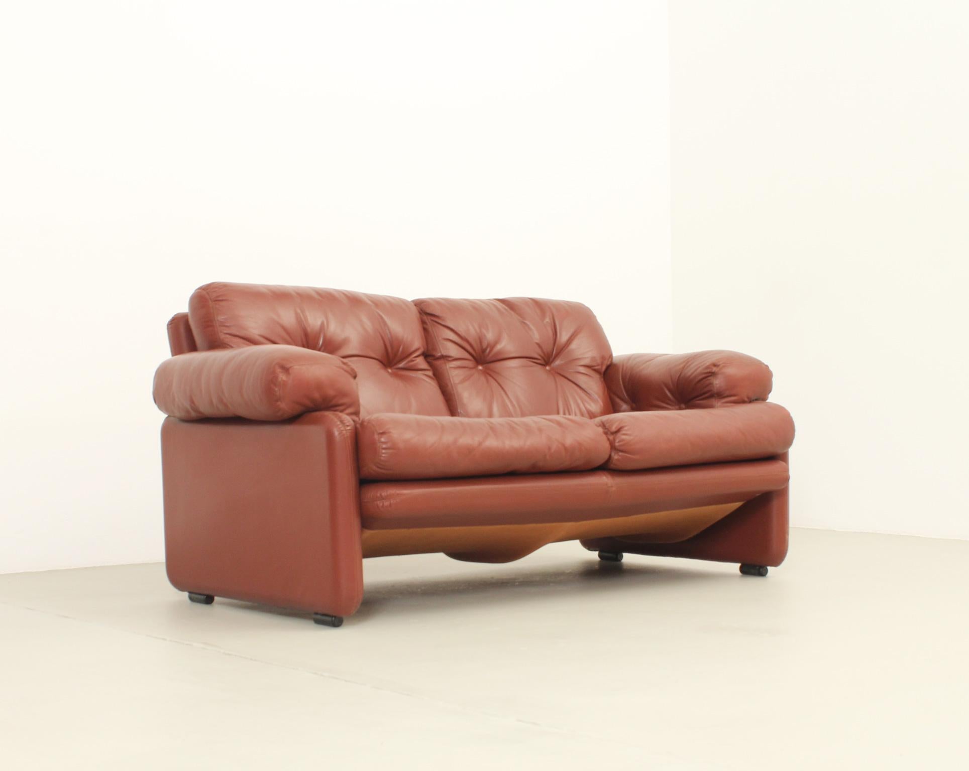 Mid-Century Modern Coronado Two-seater Sofa by Tobia Scarpa in Cognac Leather, 1969 For Sale