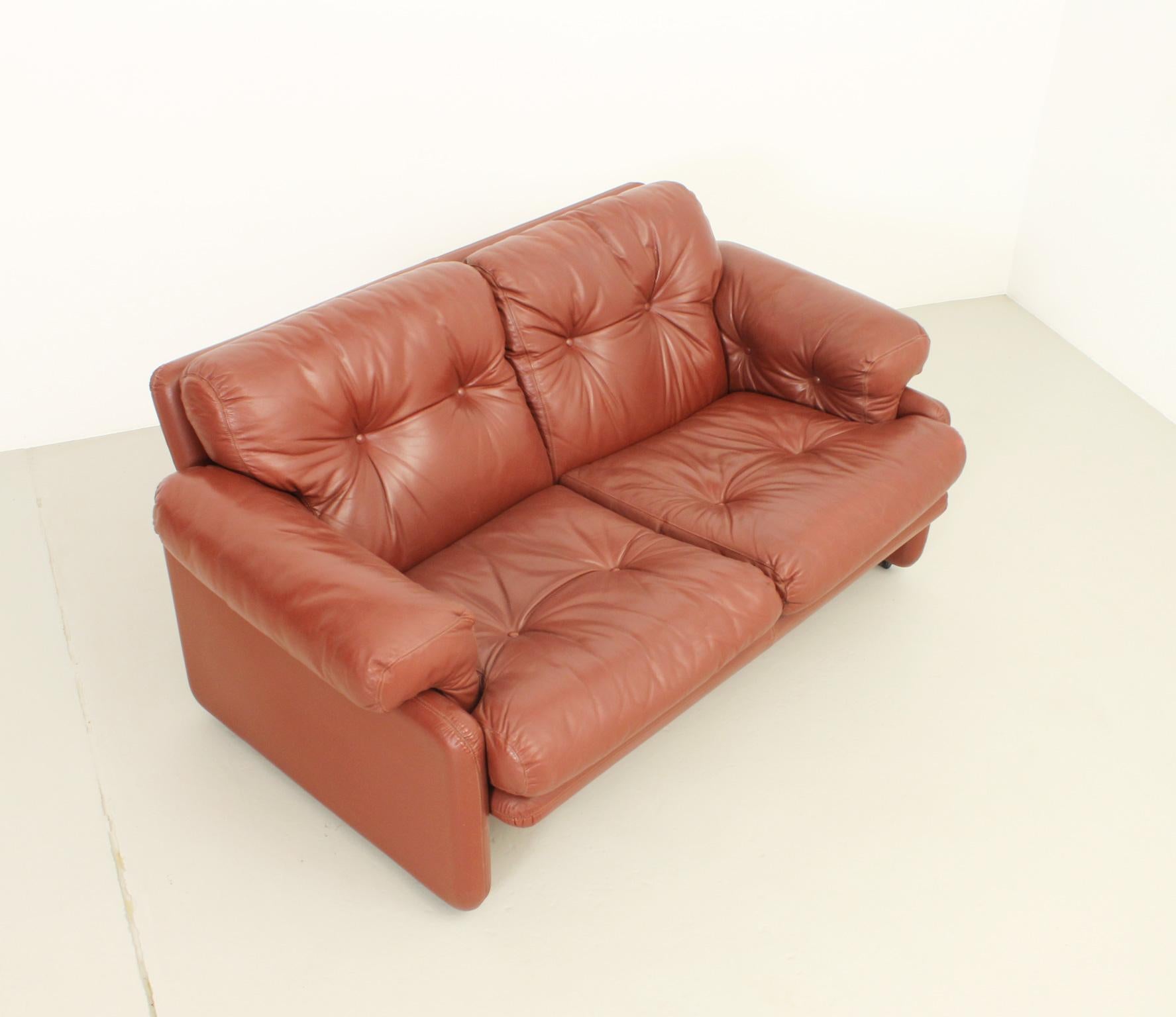 Coronado Two-seater Sofa by Tobia Scarpa in Cognac Leather, 1969 For Sale 3
