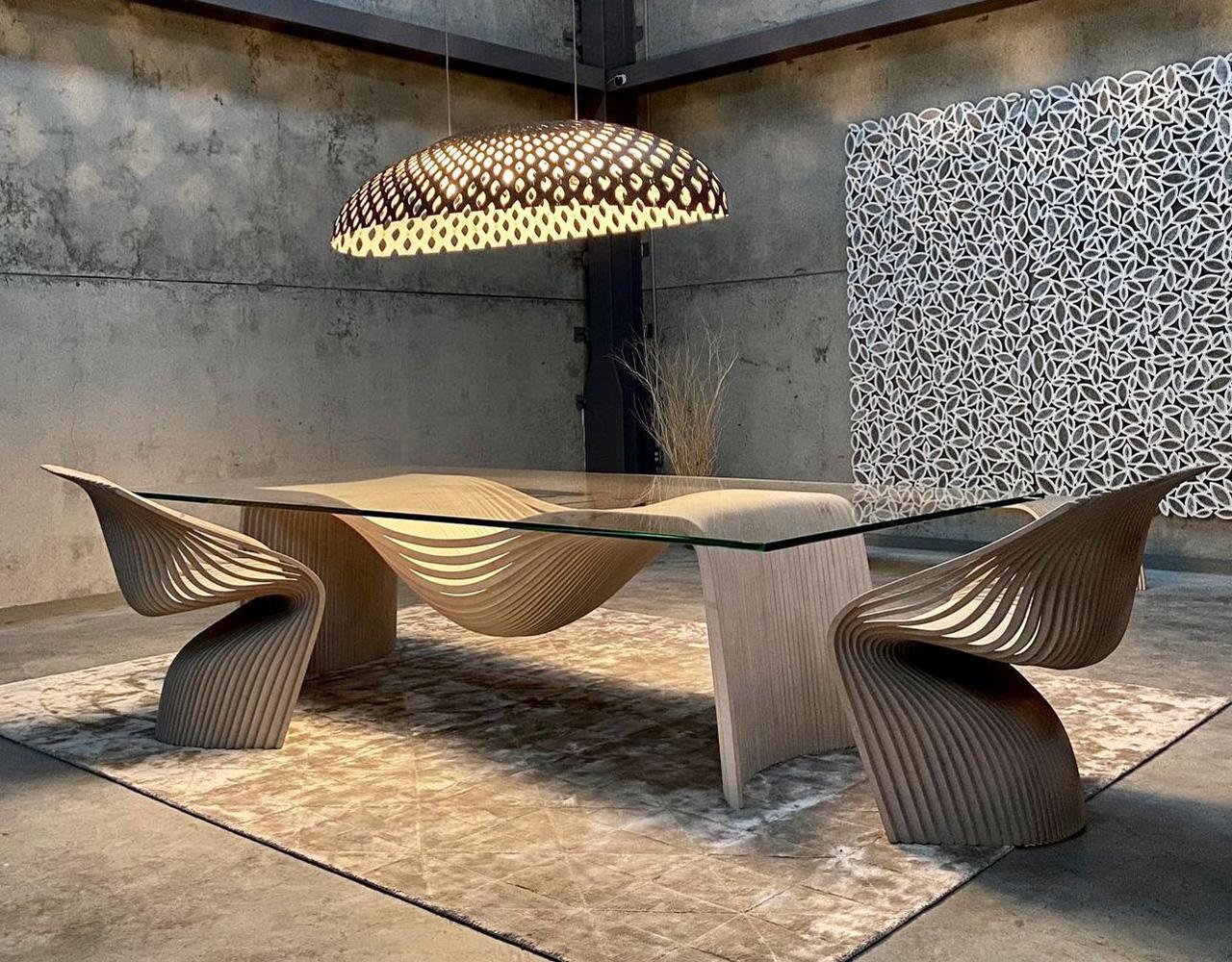 Guatémaltèque Corozo Medium by Piegatto, une table contemporaine sculpturale en vente