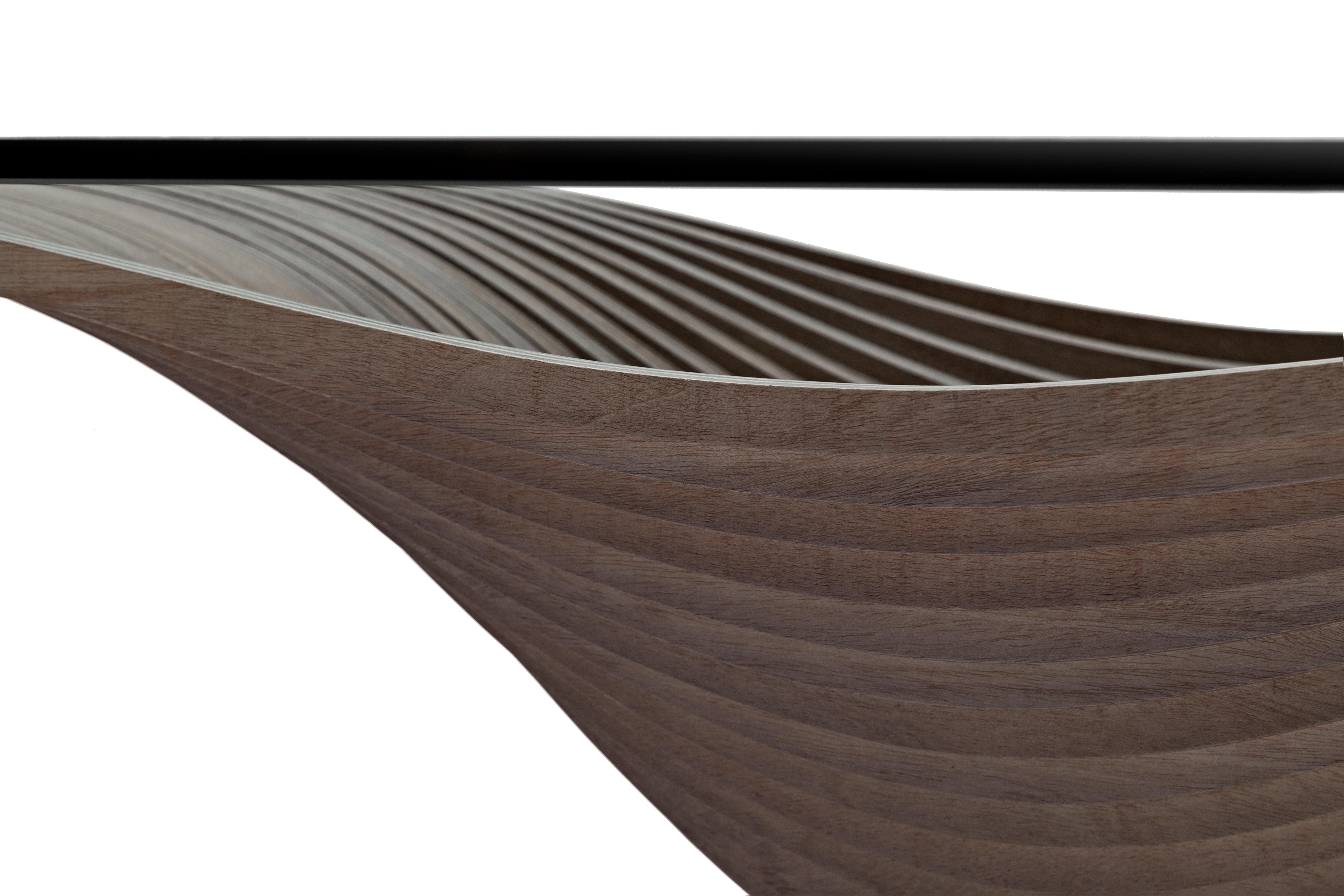 Laminé Corozo Table Large by Piegatto, a Sculptural Contemporary Table en vente