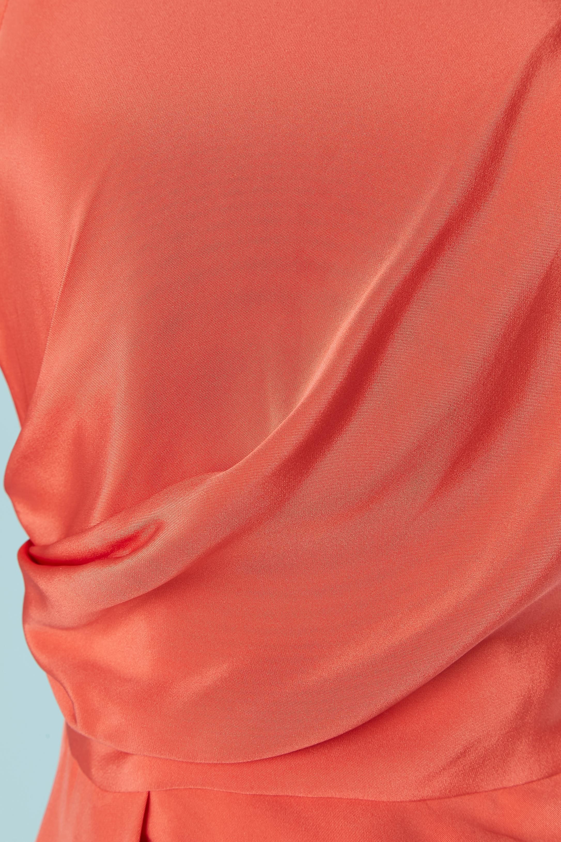 Orange Robe de cocktail en corail avec encolure en strass BLUMARINE en vente