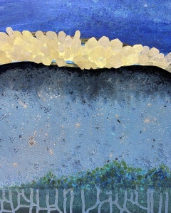 «Pluma blanca en Stone Mountain» - escultura mural, luz, cristales, paisaje