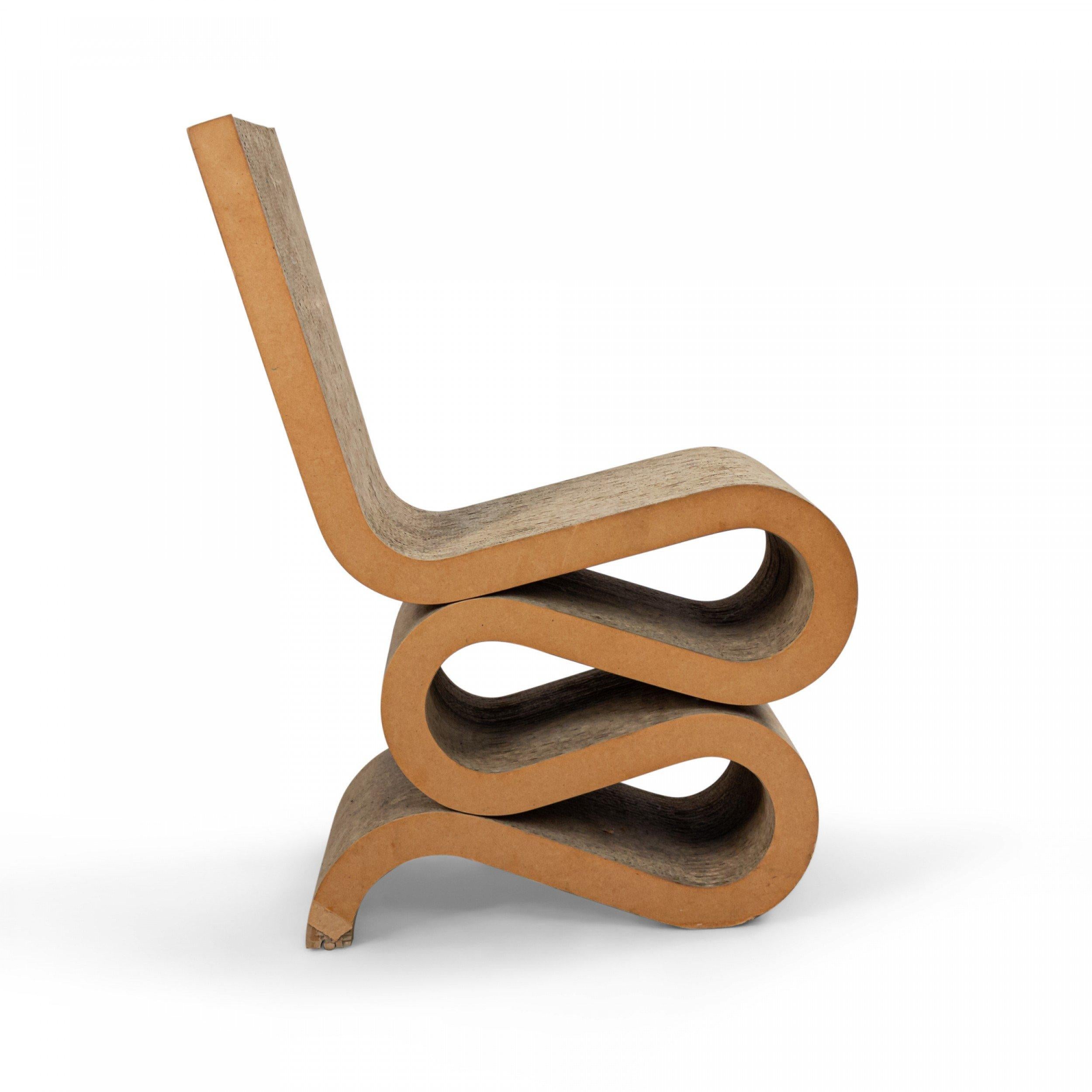 Mid-Century Modern Chaise roulante en carton ondulé en vente