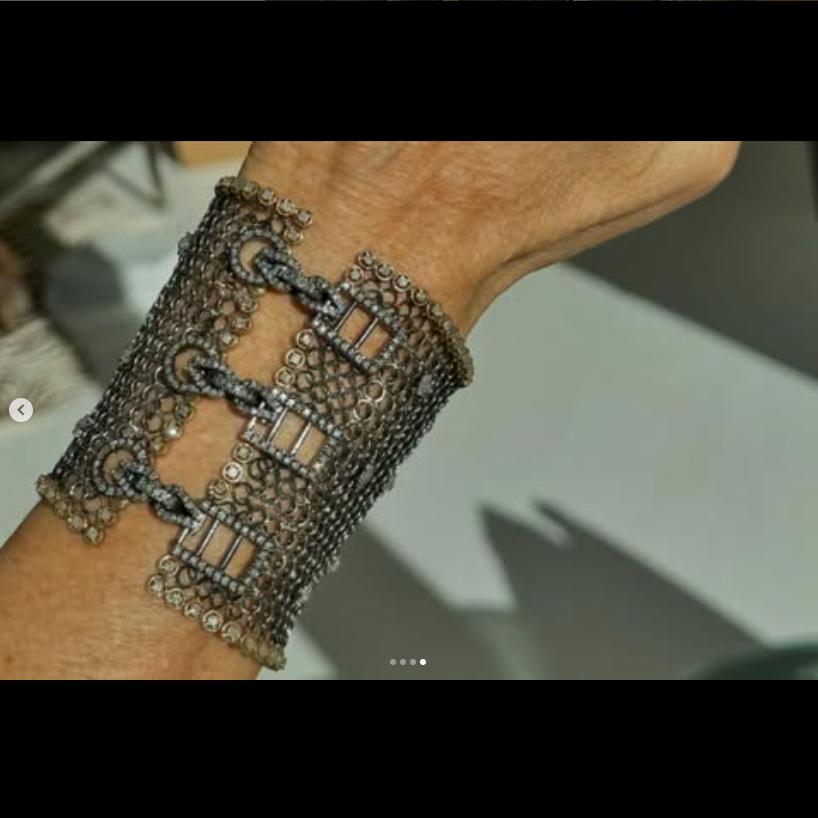 Pulsera corsé de diamantes Contemporáneo en venta