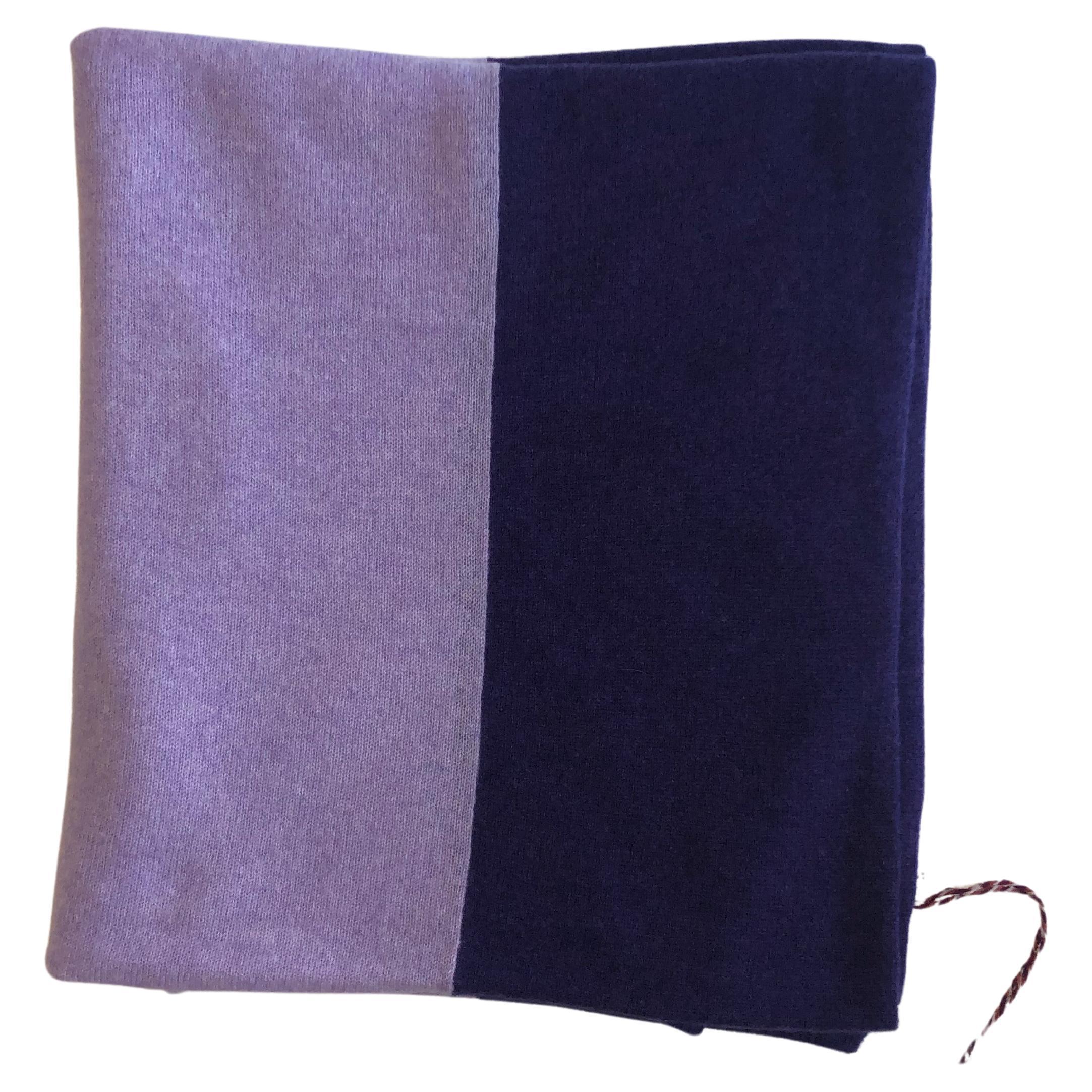 Corte di Kel (Made in Perugia, Italy): 100% Pure Scottish White Cashmere Stole For Sale