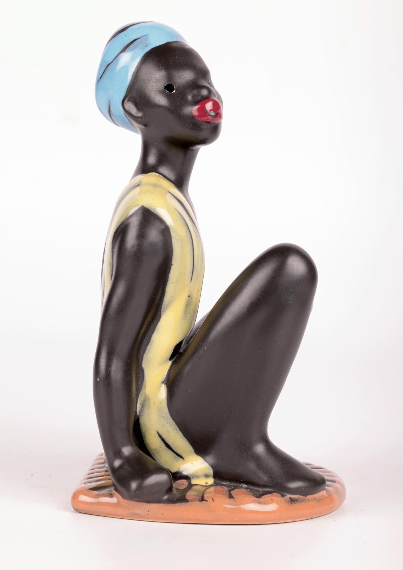 20ième siècle Cortendorf West German Pottery Mid-Century Homme africain assis en vente