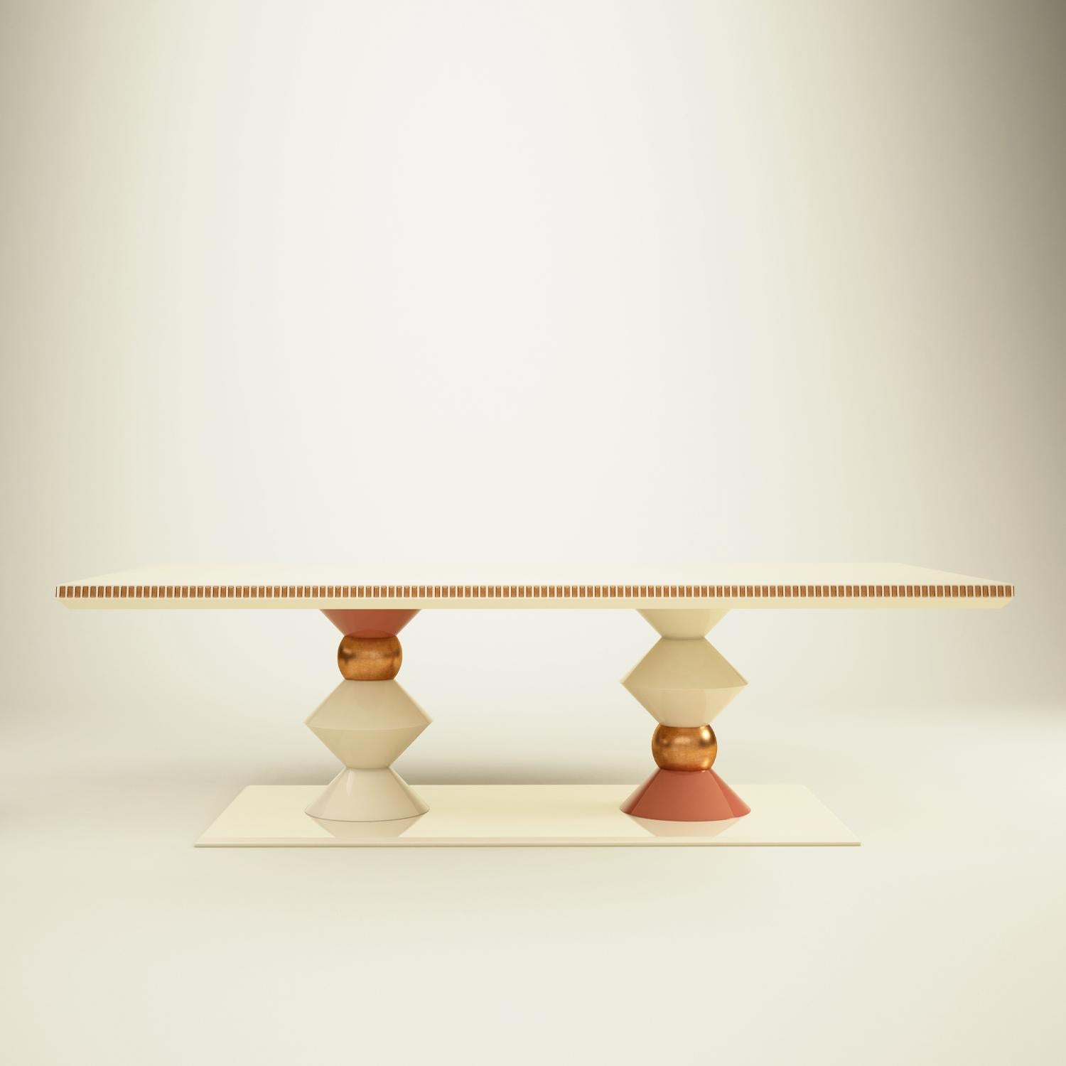 Feuille d'or Cortez Table de salle à manger laquée brillant revêtue de feuilles d'or Made in Portugal by Malabar en vente