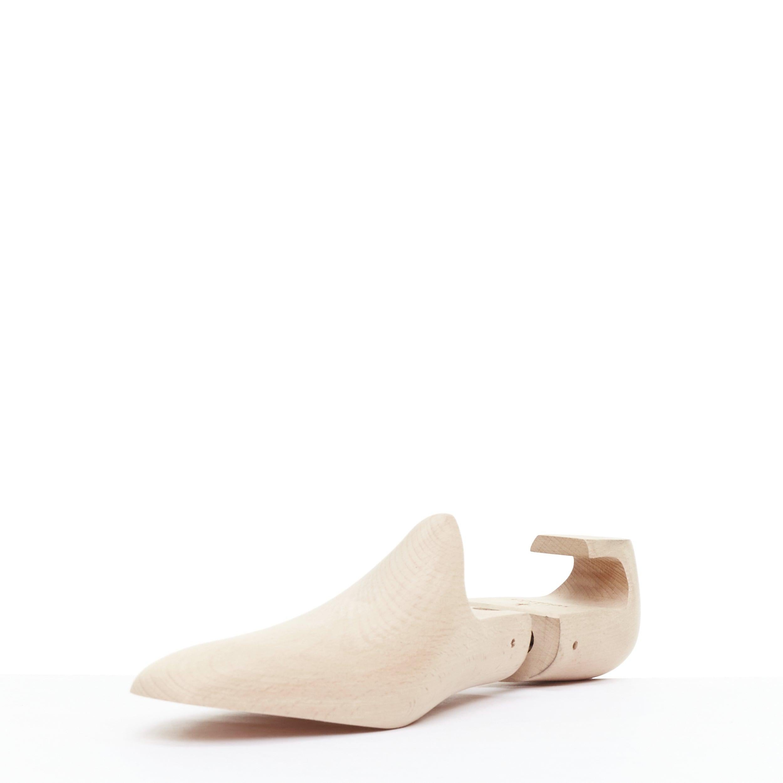 CORTHAY beige Holzlogo Schuhspanner Paar UK8 EU42 im Zustand „Gut“ im Angebot in Hong Kong, NT