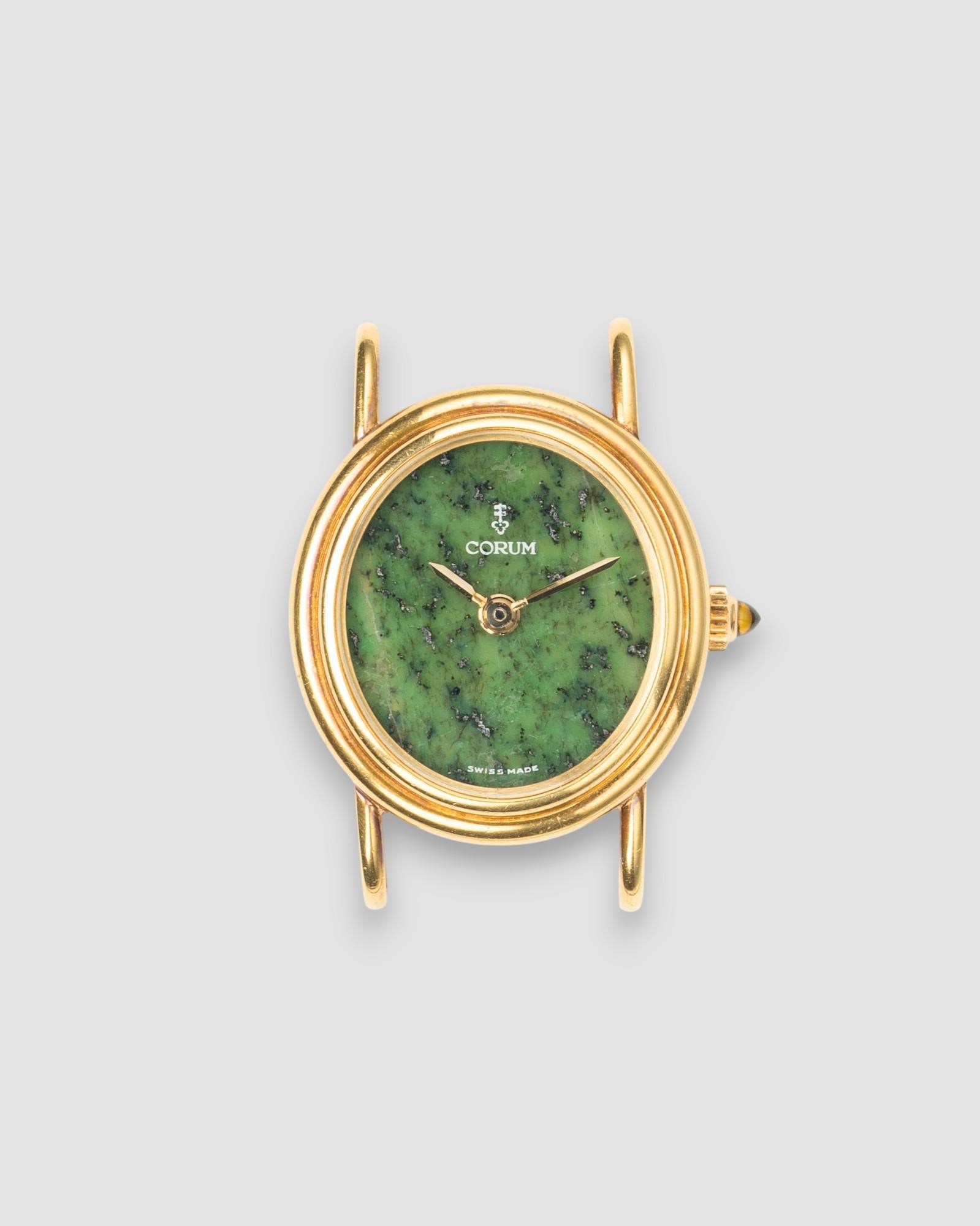 Corum 15676 Jade Zifferblatt Doppelt gestuft 18k YG 1970er im Angebot 1