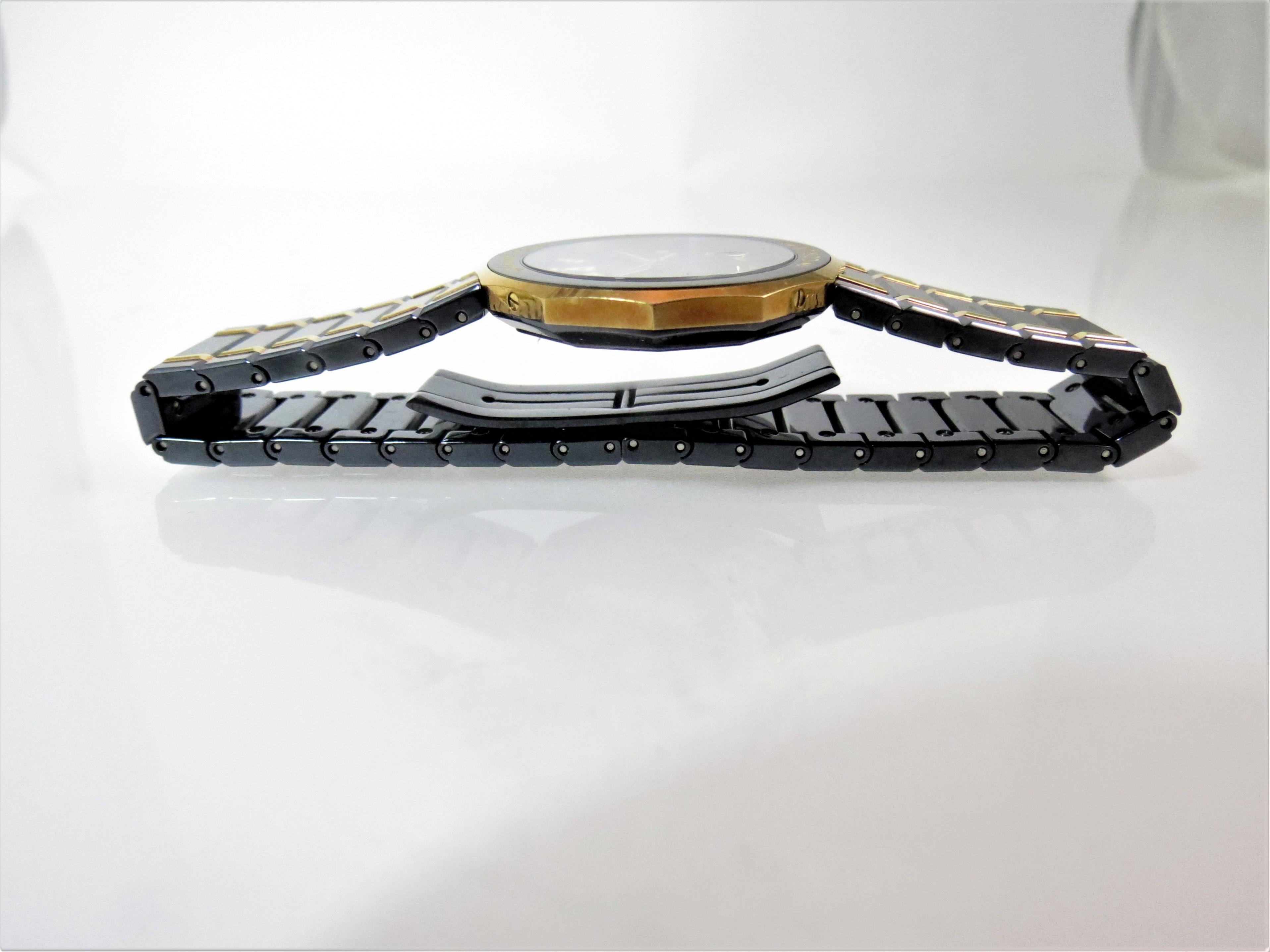 Corum, Quarz-Armbanduhr „Admirals Cup“ aus 18 Karat Gelbgold und Stahl (Zeitgenössisch) im Angebot