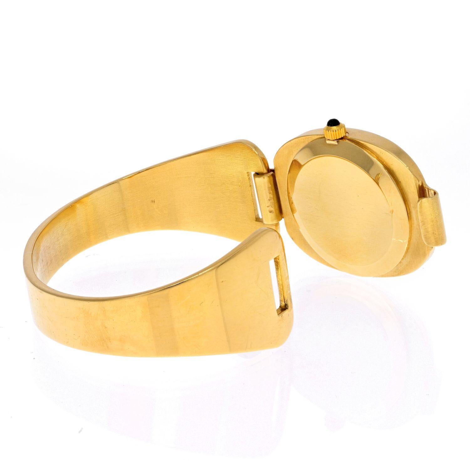 gold oval watch