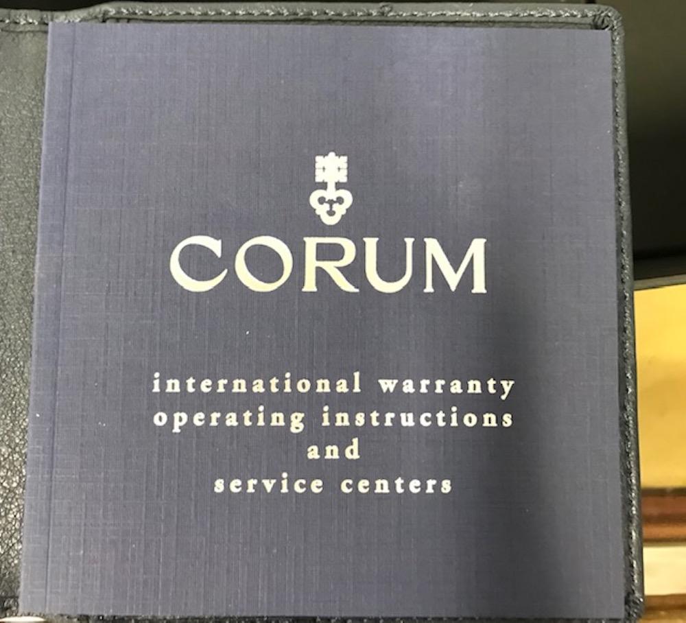 Reloj Corum Bubble Baron Samedi Coleccionable Halloween en venta 10