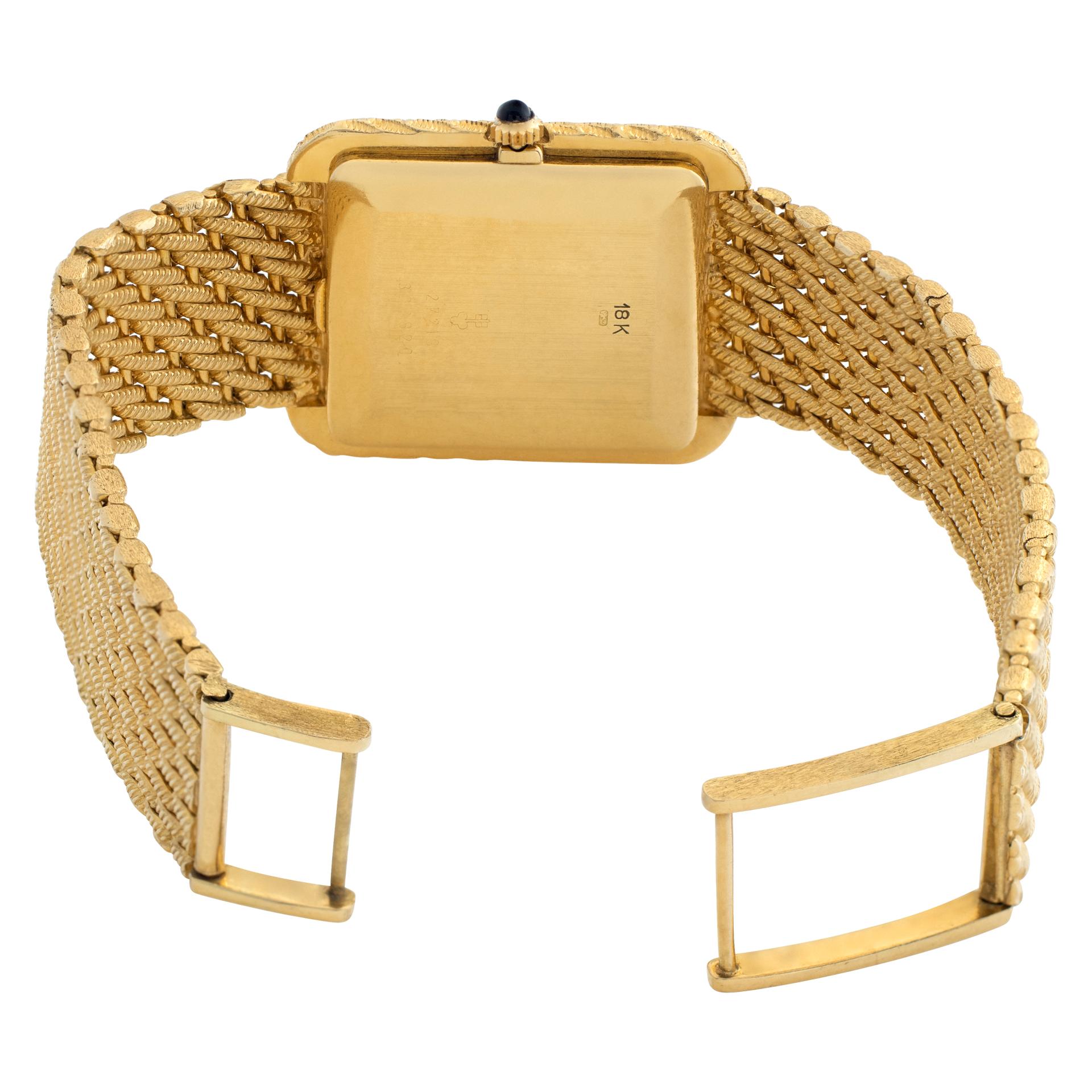 Corum Classic Montre-bracelet manuelle en or jaune 18 carats Ref 27218 Unisexe en vente