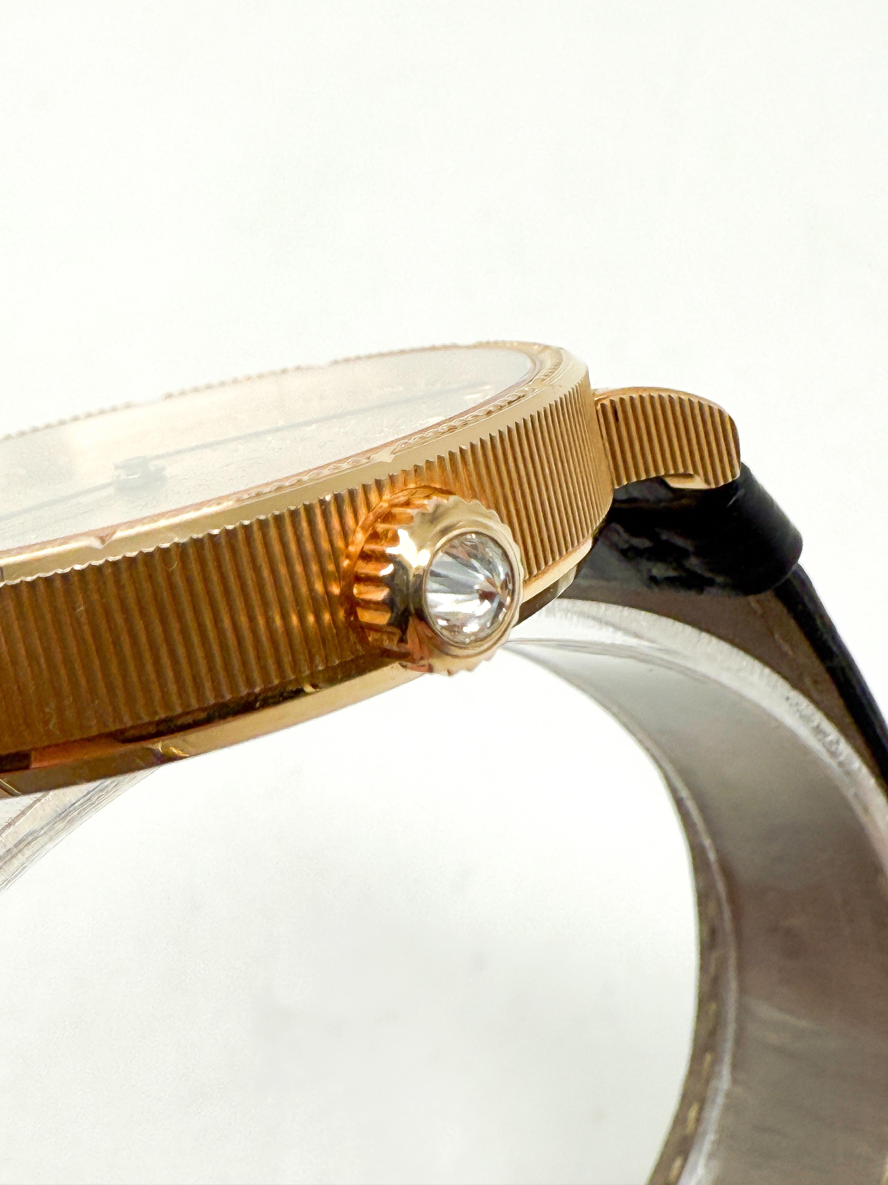 Montre Corum Coin en or jaune 18 carats - Automatique en vente 4