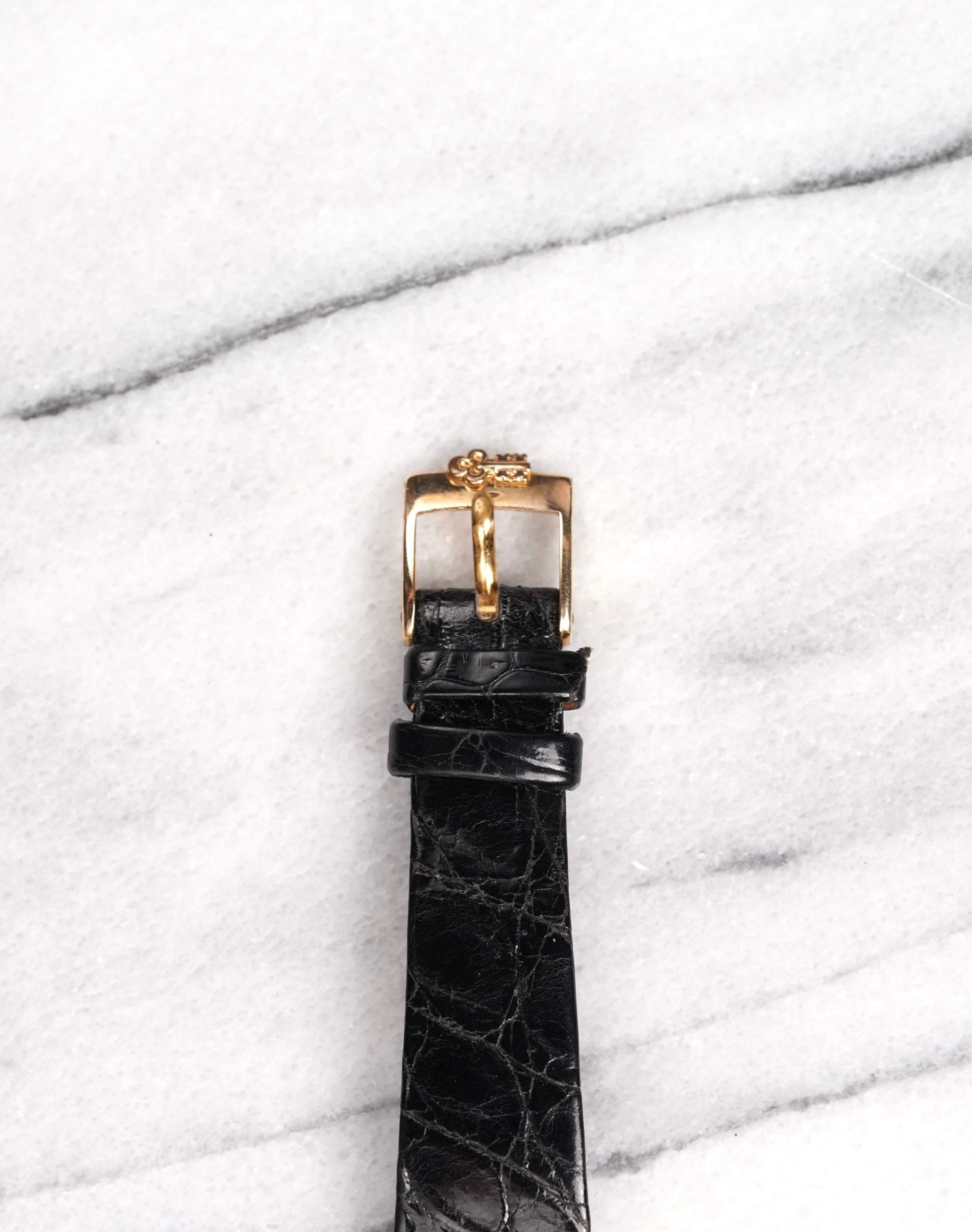 Corum Onyx Tank Watch in 18K Yellow Gold, 1980s In Good Condition For Sale In New York, NY