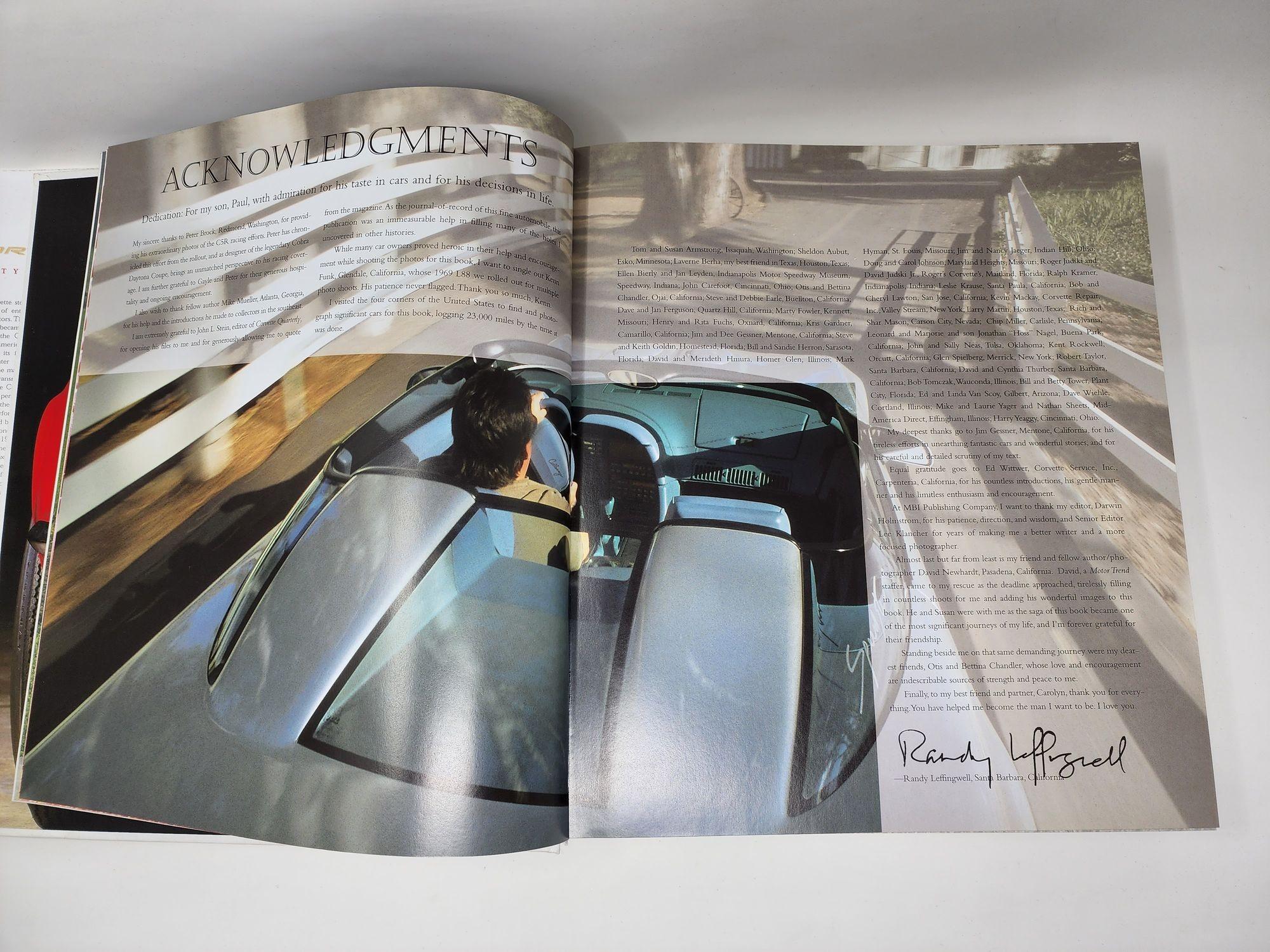 Livre à couverture rigide Corvette Fifty Years de Randy Leffingwell 2002 en vente 3