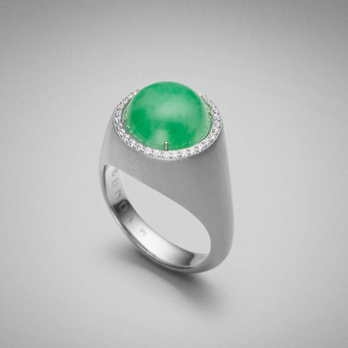 BUNDA 'Corvus' 4.75ct Jade and 0.15ct Diamonds platinum Ring For Sale 1