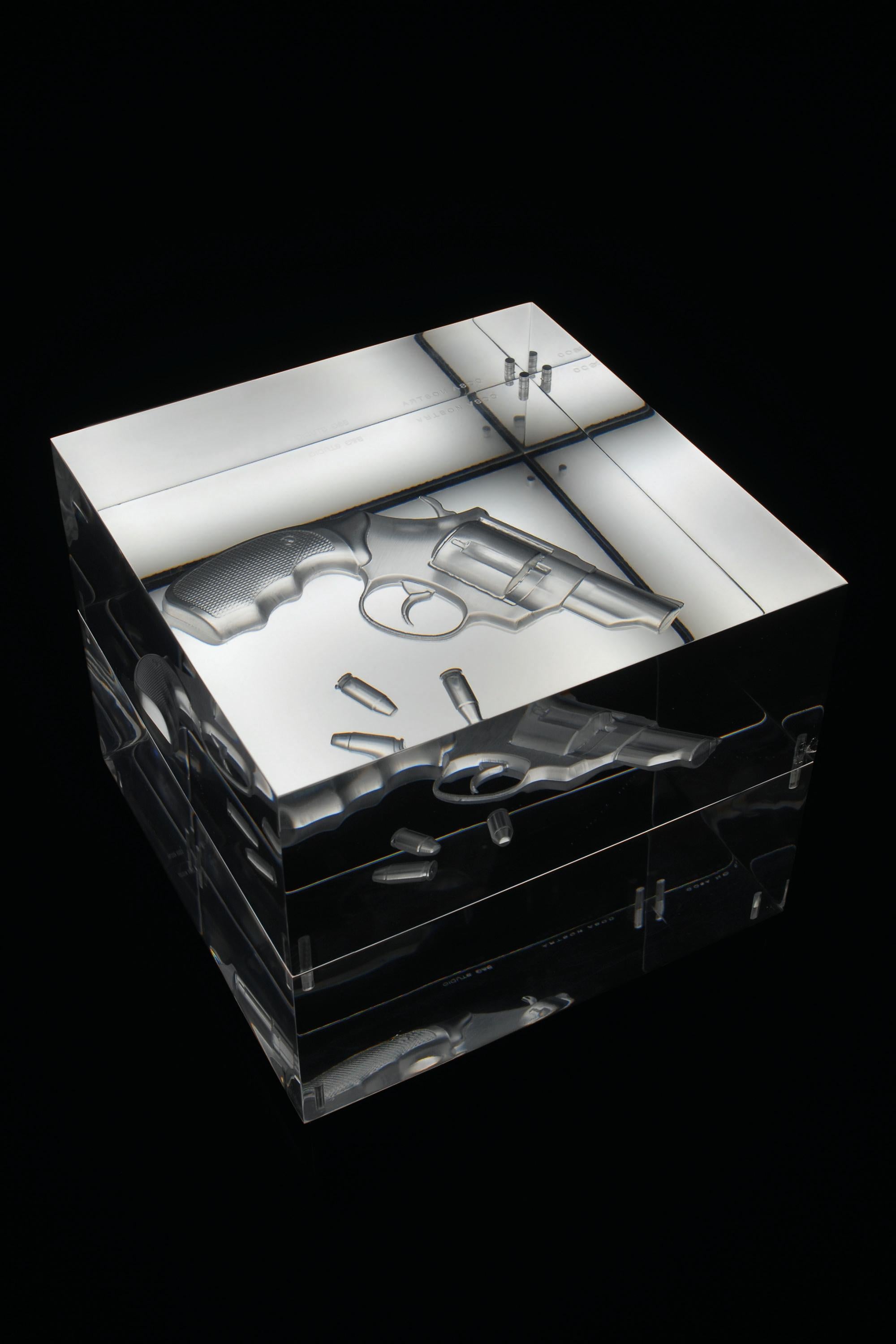 Cosa Nostra Light Sculpture in Acrylic Glass & Leather by Barberini & Gunnell In New Condition For Sale In Geneve, CH