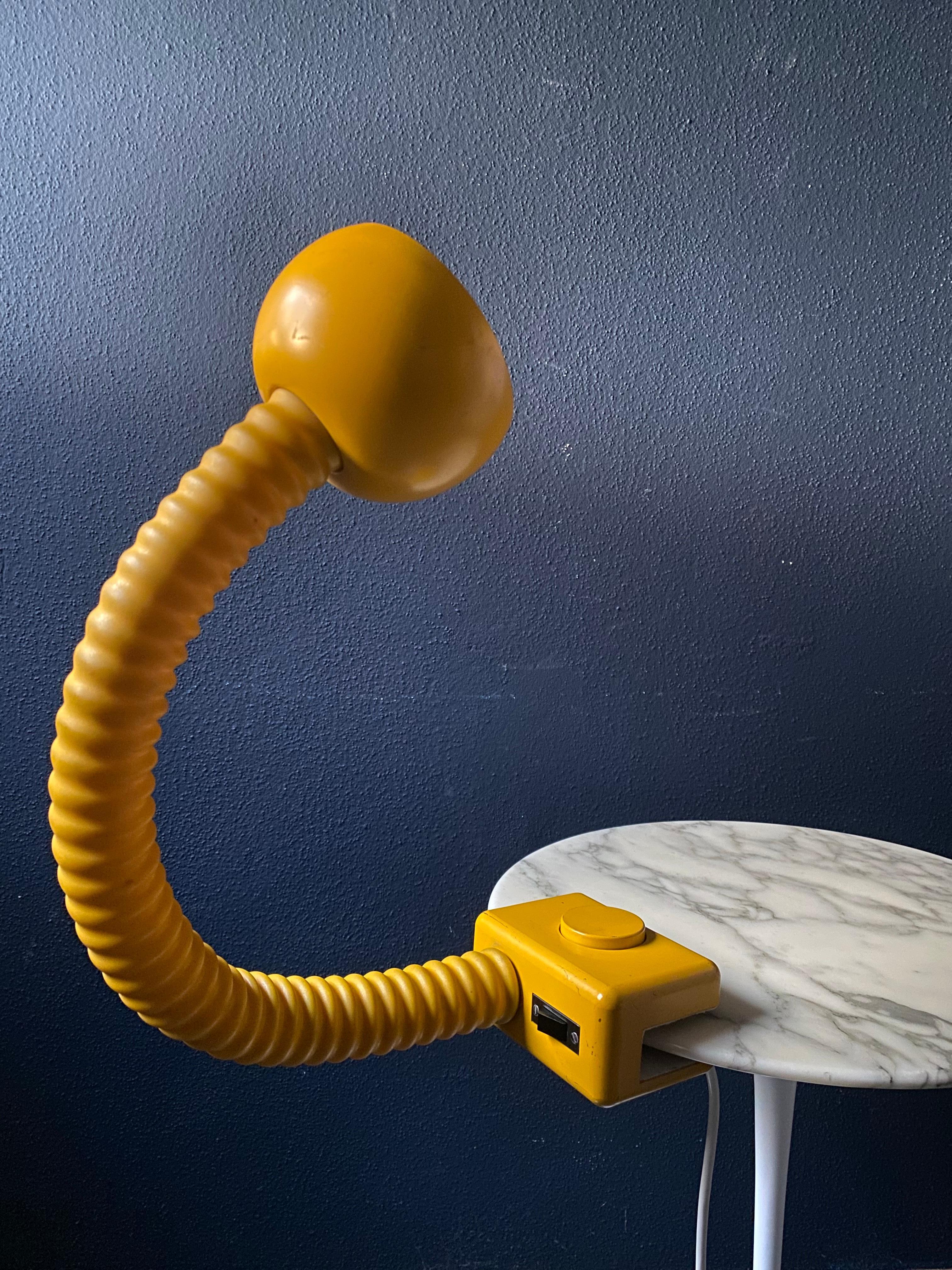 Mid-Century Modern Lampe de lampe Cosack col de cygne jaune, Allemagne, années 1960/1970 en vente
