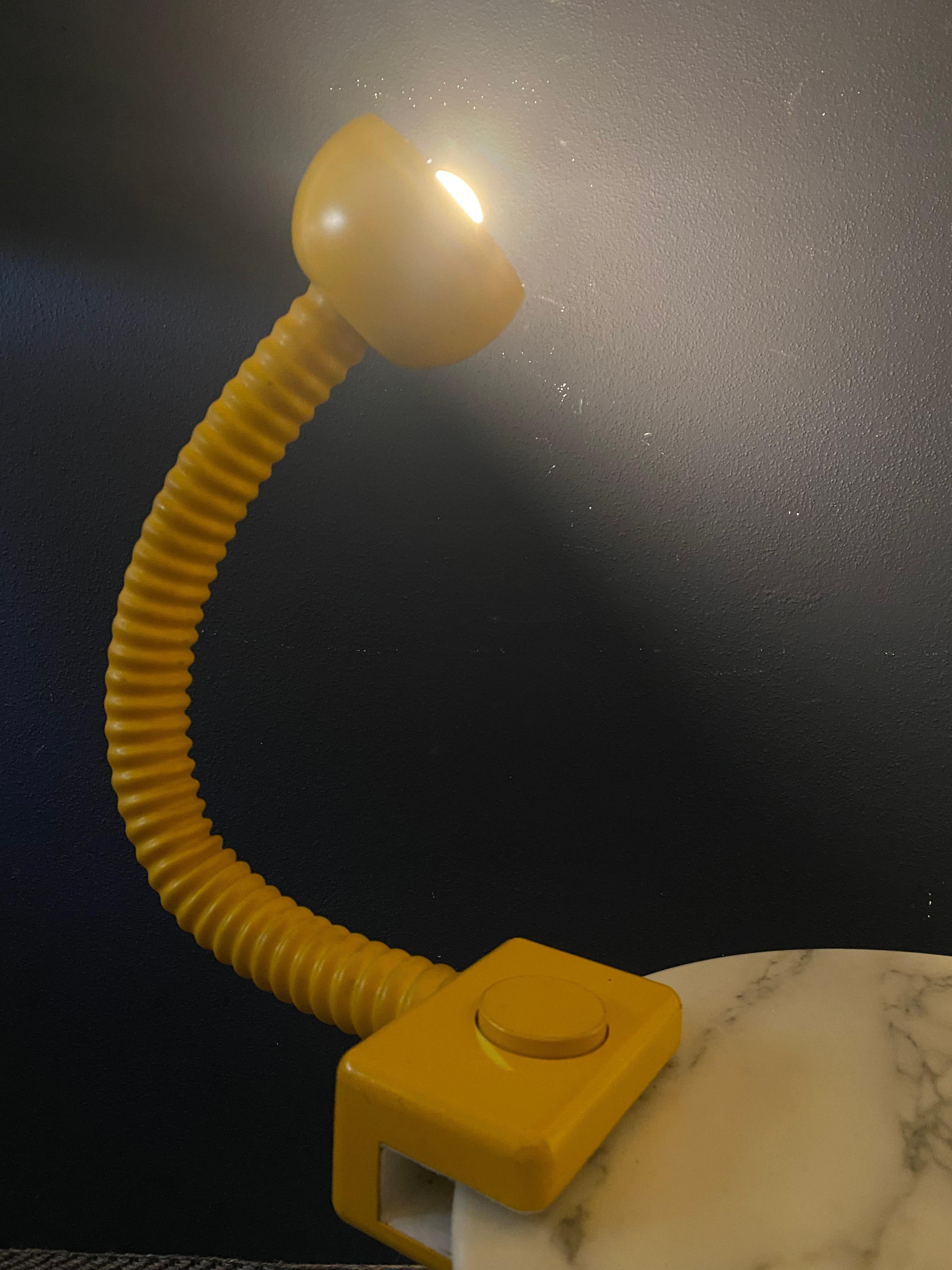 Laqué Lampe de lampe Cosack col de cygne jaune, Allemagne, années 1960/1970 en vente