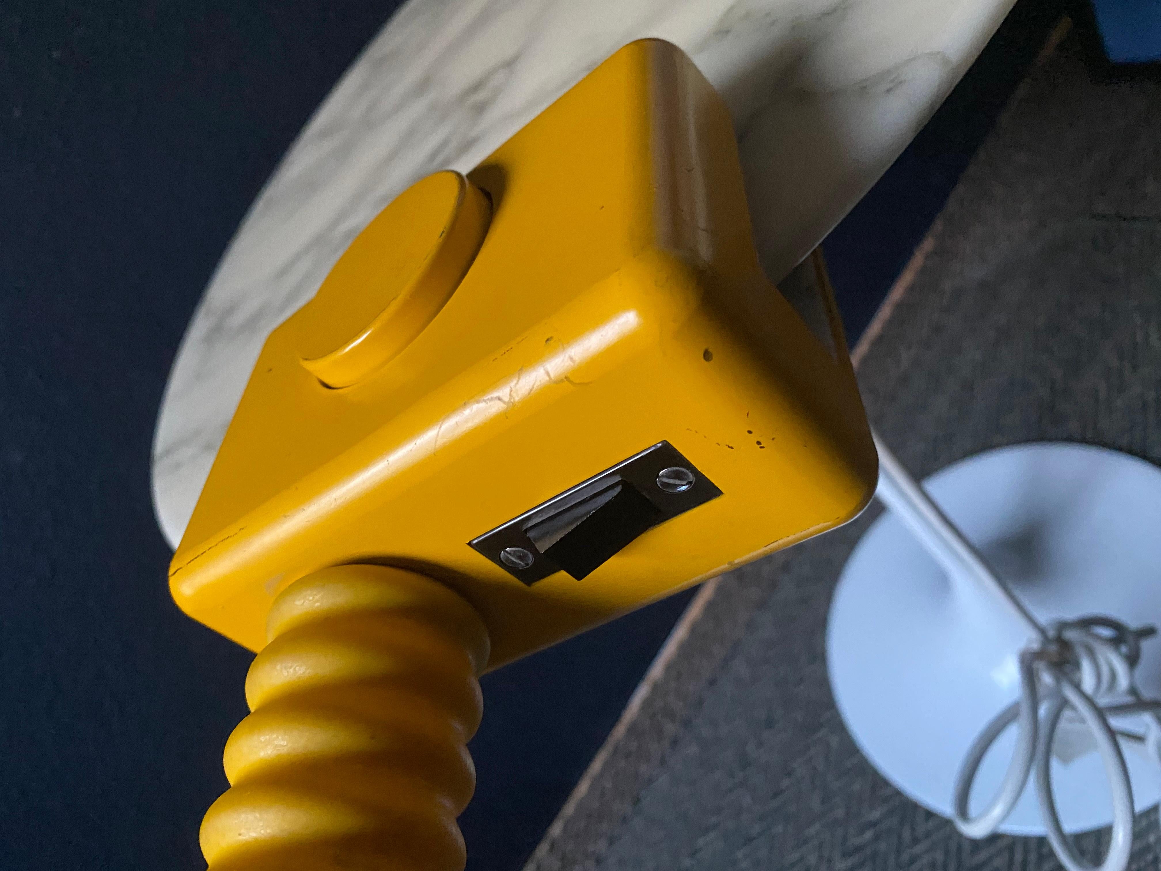 Lampe de lampe Cosack col de cygne jaune, Allemagne, années 1960/1970 Bon état - En vente à Cork, IE