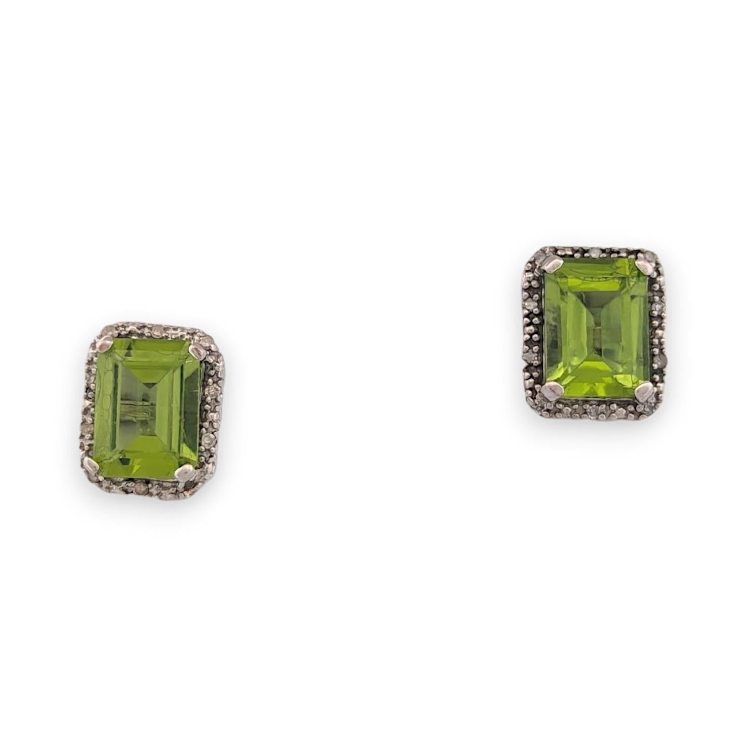 Cosette  Boucles d'oreilles en pierres précieuses - Boucles d'oreilles en or blanc 10K - Cadeau unique pour elle Neuf - En vente à Greeneville, TN