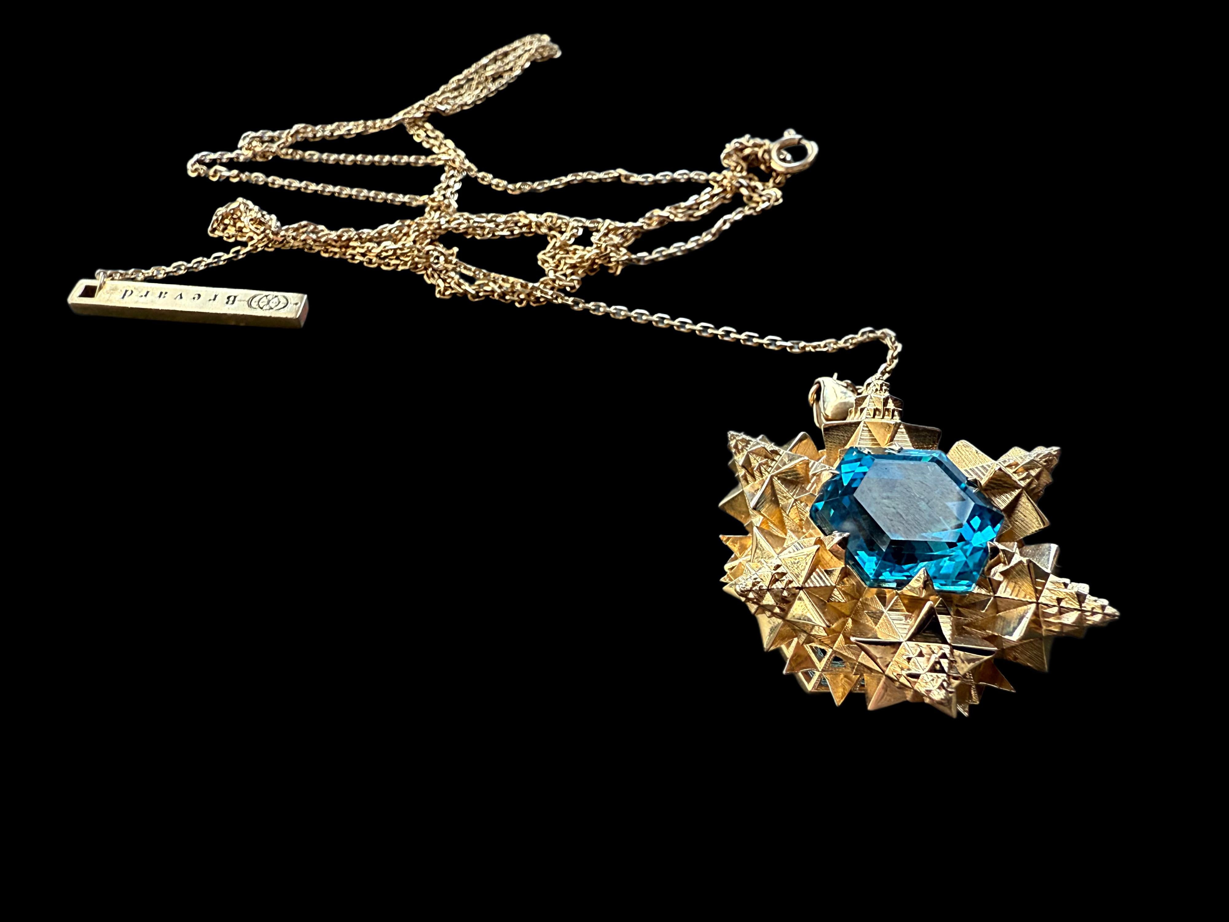 Moderno Ciondolo Cosmico della Creazione in oro 18K in vendita