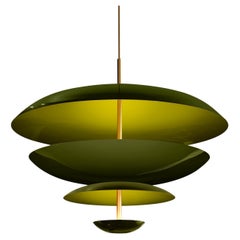 Cosmic Chandelier 70 'Olive' Handgefertigte Lack-Messing-Deckenleuchte