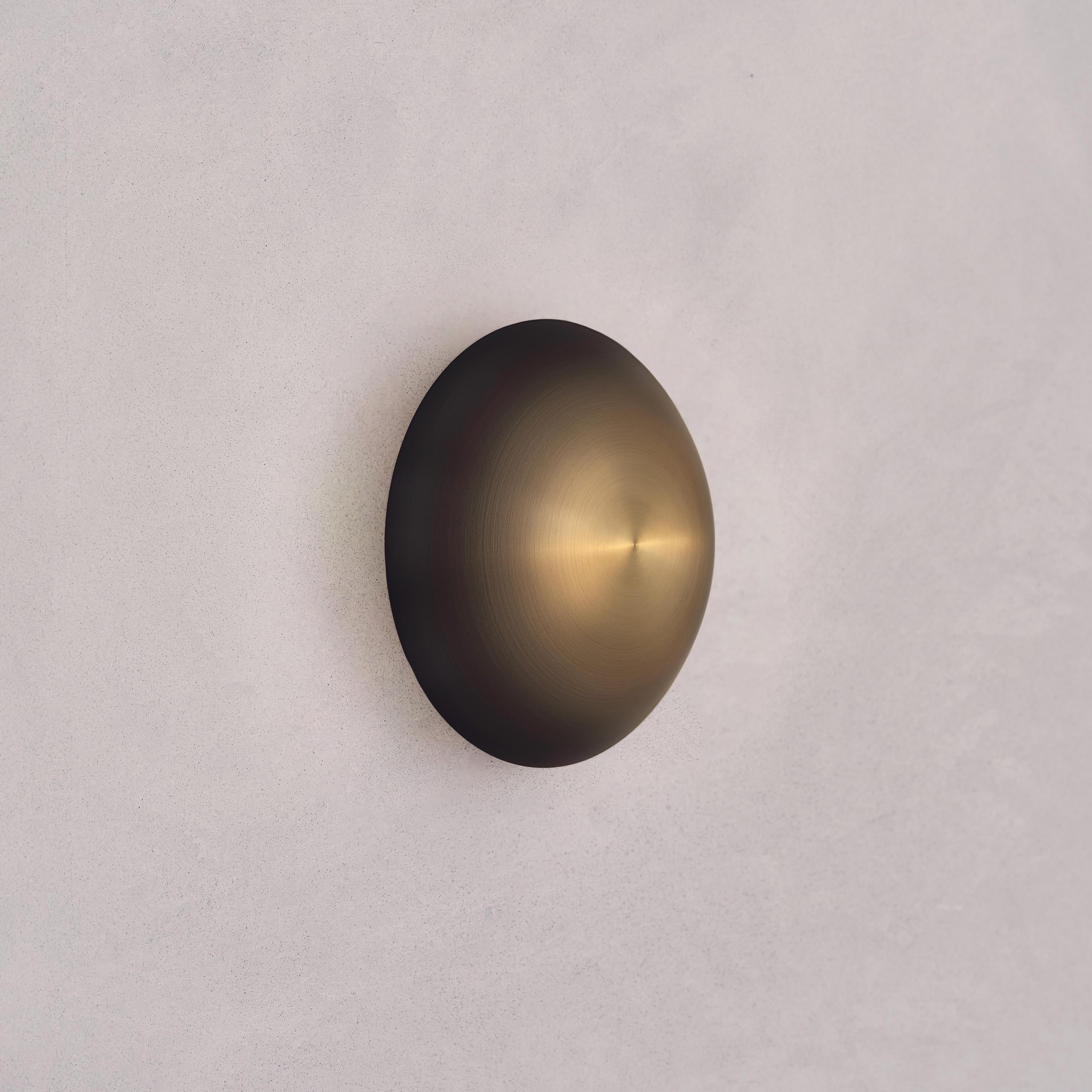 British Cosmic 'Comet Ore 20' Bronze Gradient Patinated Brass Wall Light, Sconce For Sale