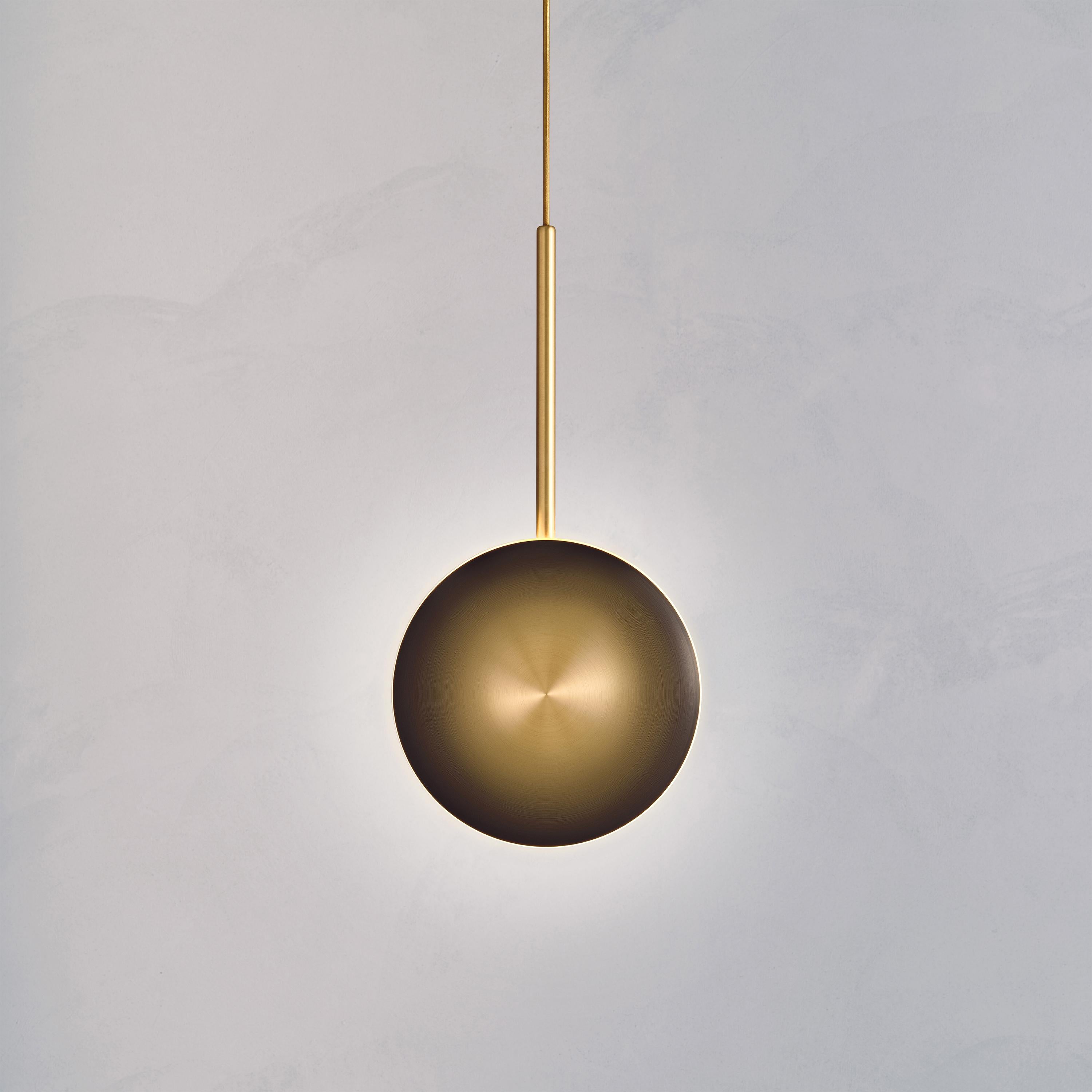 Named after the astronomical object that signals rebirth and new ideas, the ‘Comet’ pieces are achieved with skilful brass shaping and patina finishes that celebrate British metal artisanship.
 
Softly illuminated with integrated LED from within,