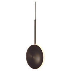 Cosmic 'Comet Pendant Regolith' Plafonnier en laiton noir bronzé foncé fait à la main