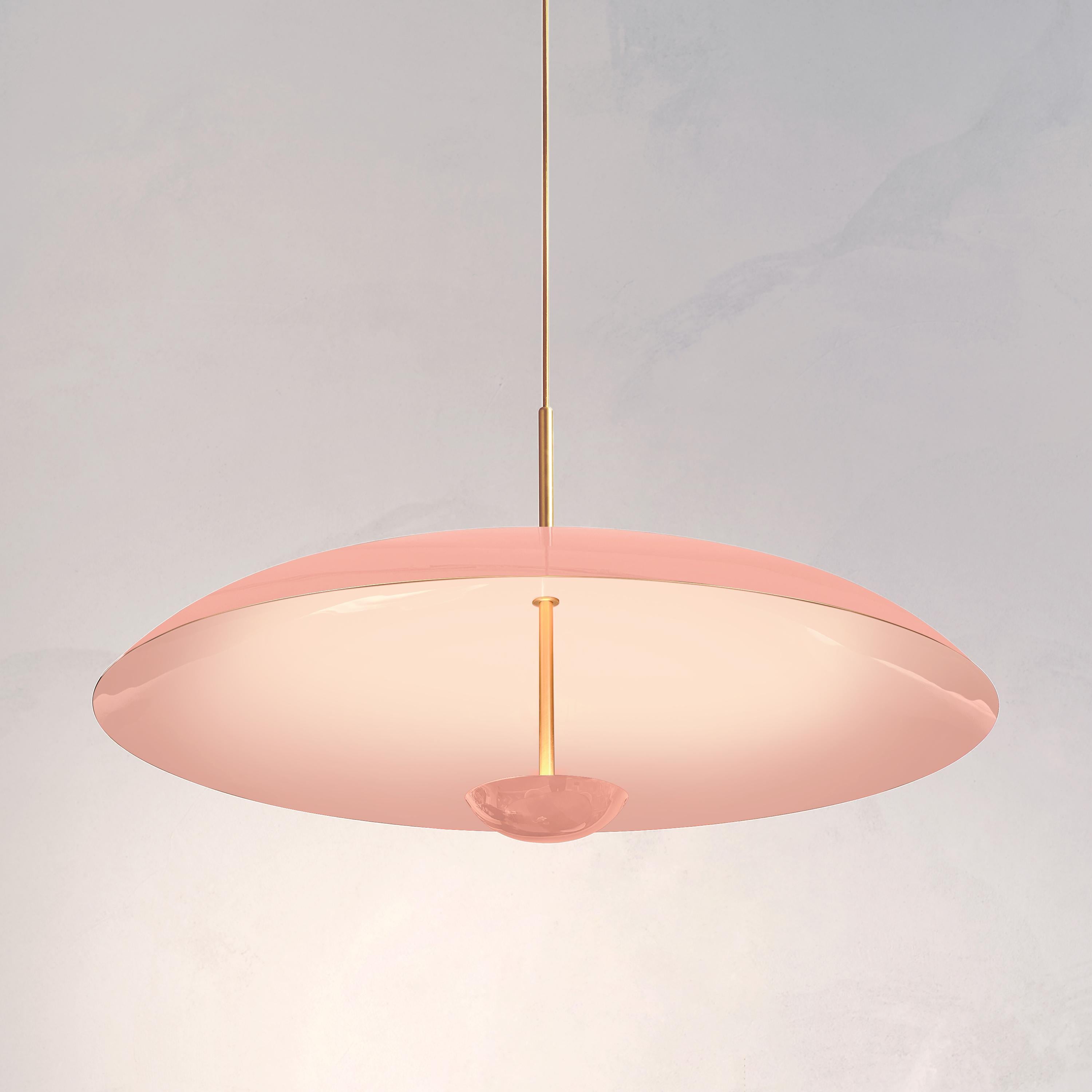 Organique Cosmic Pendant 70 'Rose' Plafonnier en laiton laqué fait à la main par un artisan en vente