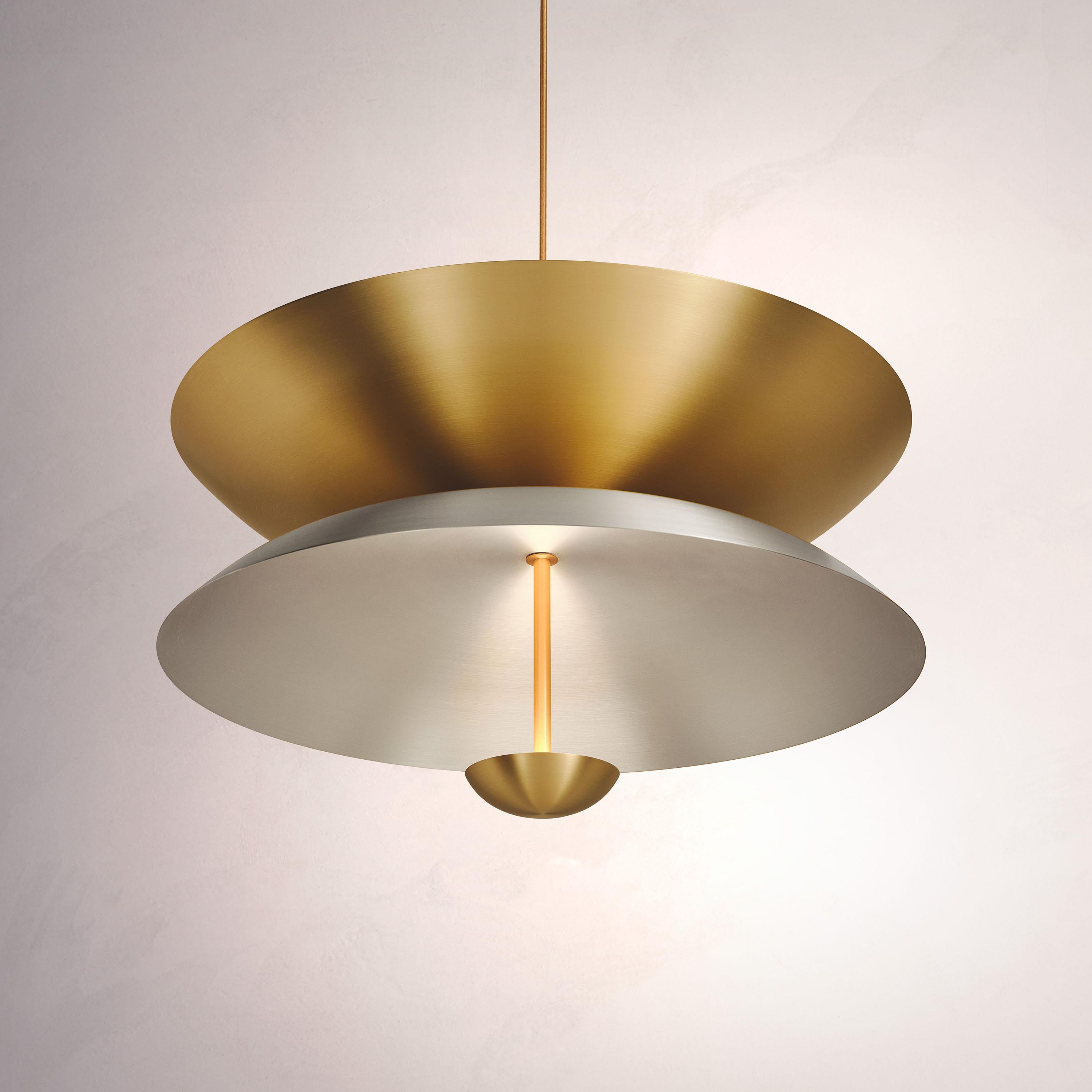 Organico moderno Lampadario Cosmic 'Pendant Duo Seleno Sol 70' fatto a mano in ottone e acciaio in vendita