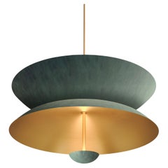 Ciondolo Cosmic 'Pendant Duo Verdigris 100' fatto a mano in ottone patinato Verdigris