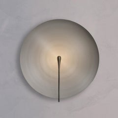 The Eclipse Seleno XL", applique da parete contemporanea in acciaio spazzolato, realizzata a mano