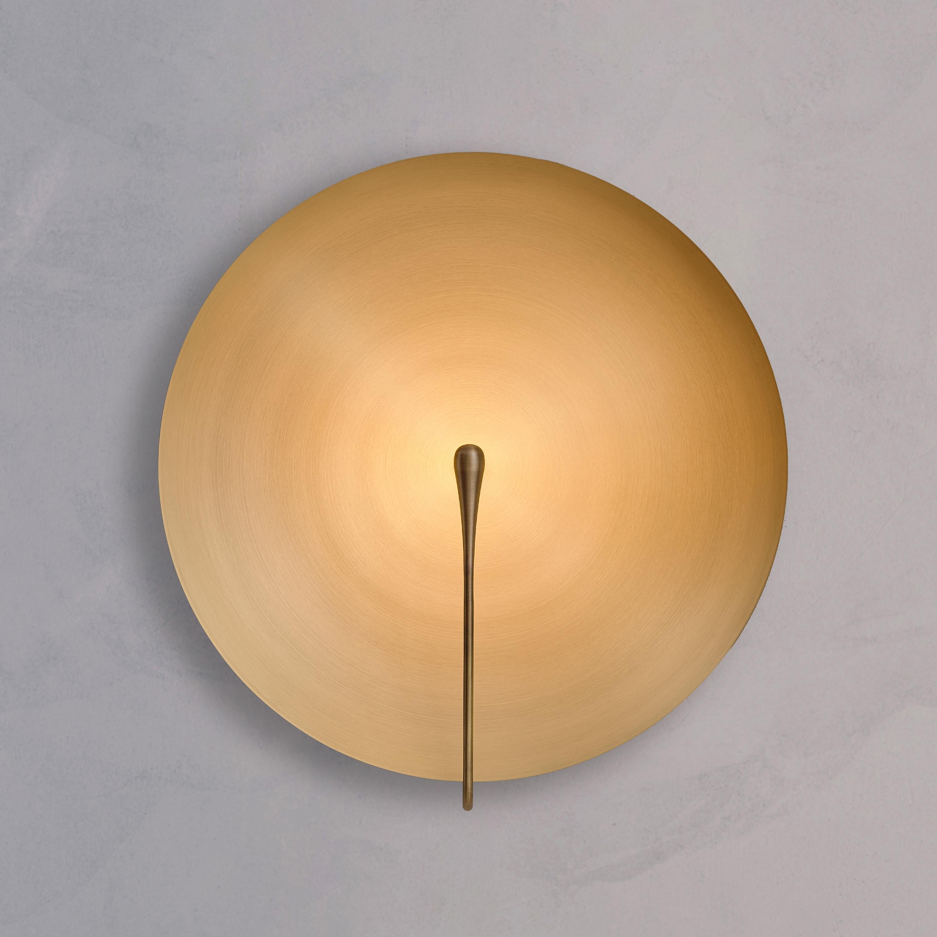 Inspired by the beautiful textures of nature, the surface is a brushed brass finish. Please note that each piece is individually handmade, therefore unique in its own way.
 
Softly illuminated with integrated LED from within, this sculptural wall