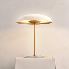 Tischlampe „Cosmic Solstice Purion“ aus lackiertem Messing, handgefertigte Klavier-Tischlampe