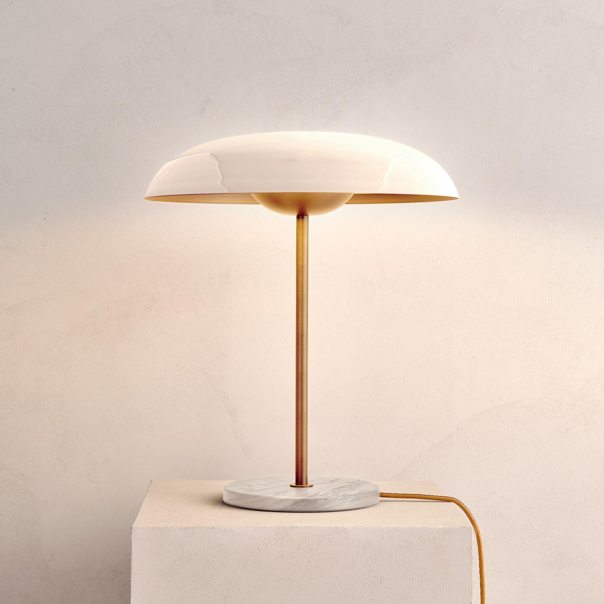 Organique Lampe de Table 'Cosmic Solstice Purion' en Laiton Laqué à la Main en vente