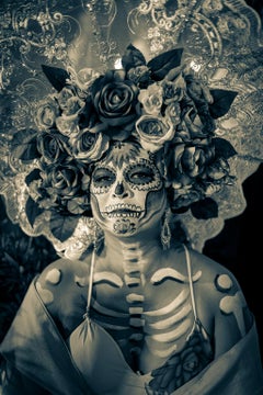 Eine Krone aus Rosen für den Tod, Tag der Toten, s/w, Mexiko 2023