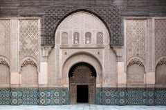 Détails architecturaux islamiques de la cour Madrasa, Fez, Maroc, 2016